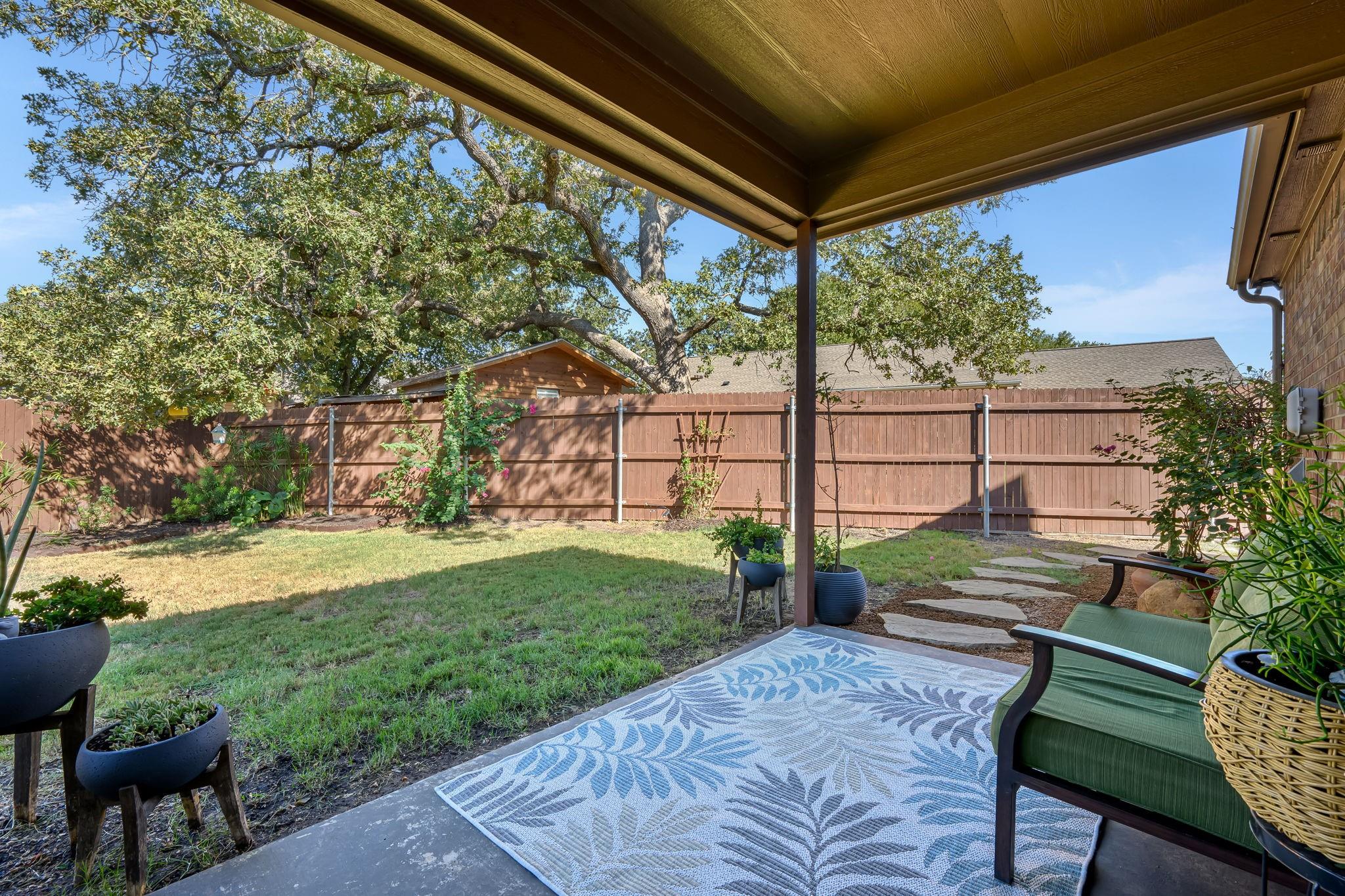 main property photo 30