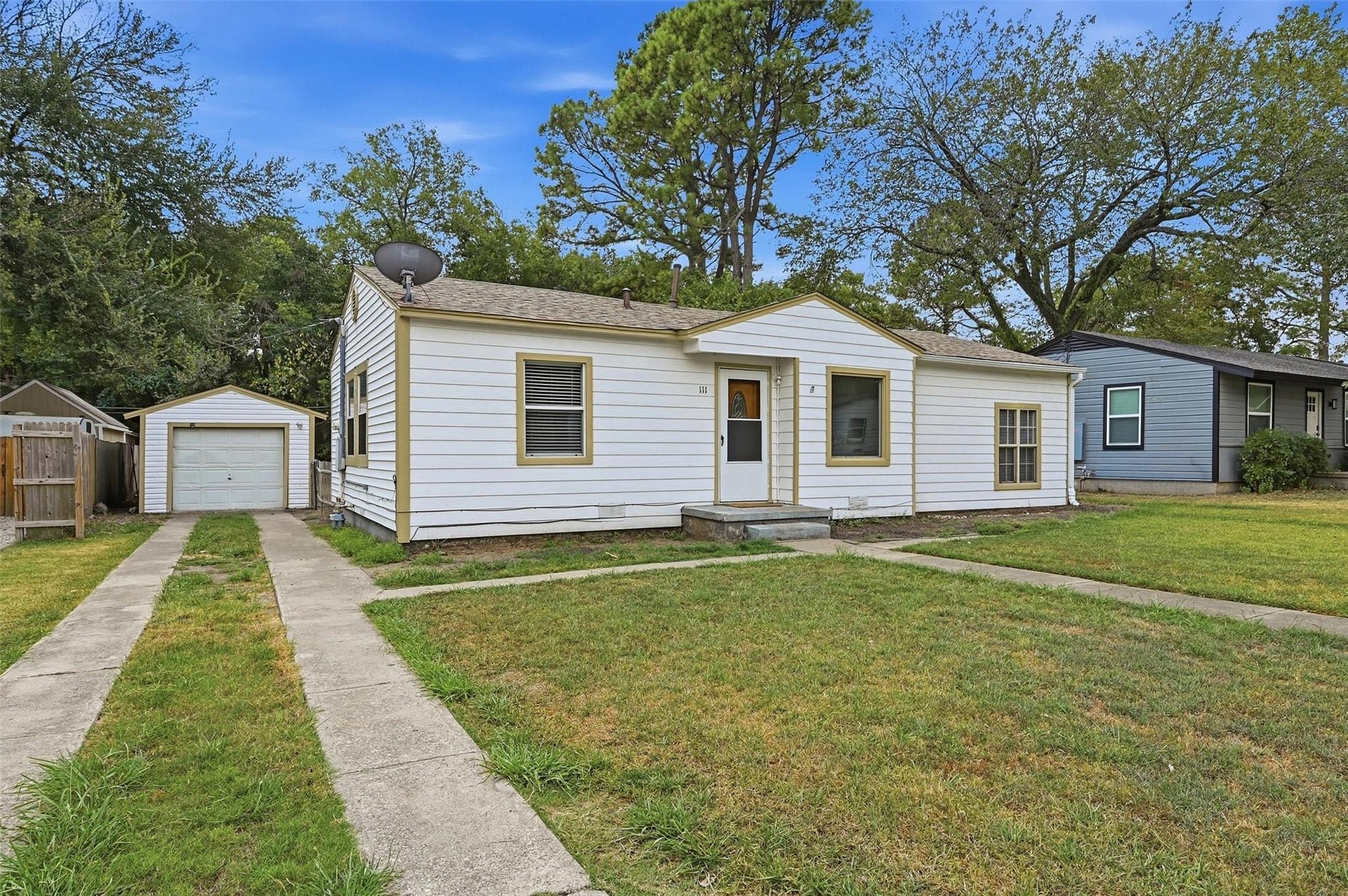 main property photo 3