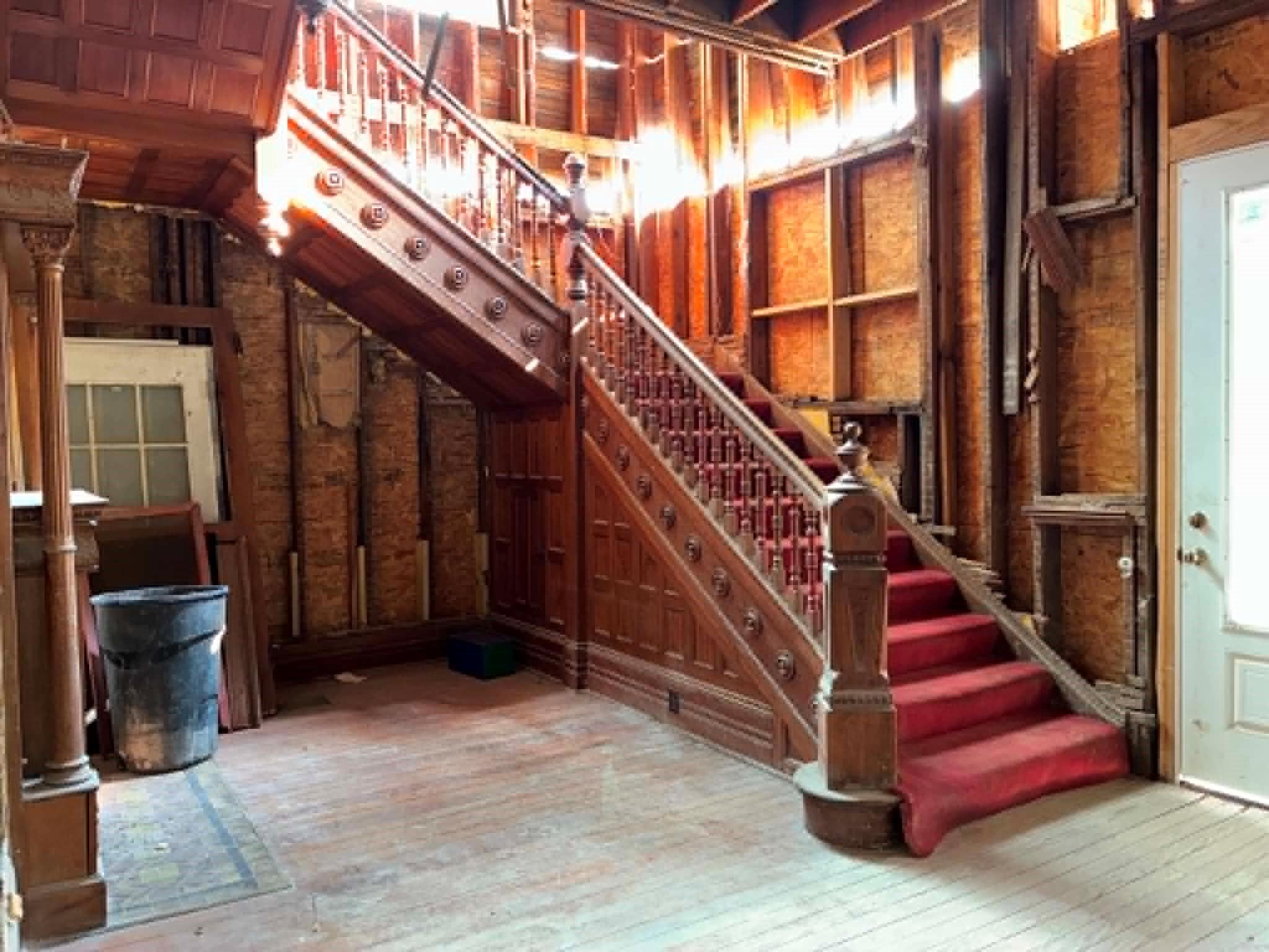 main property photo 6