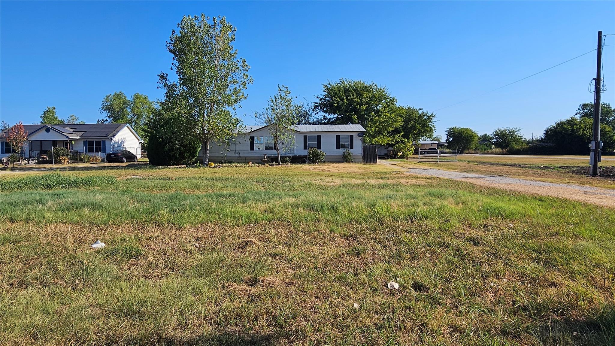 main property photo 3