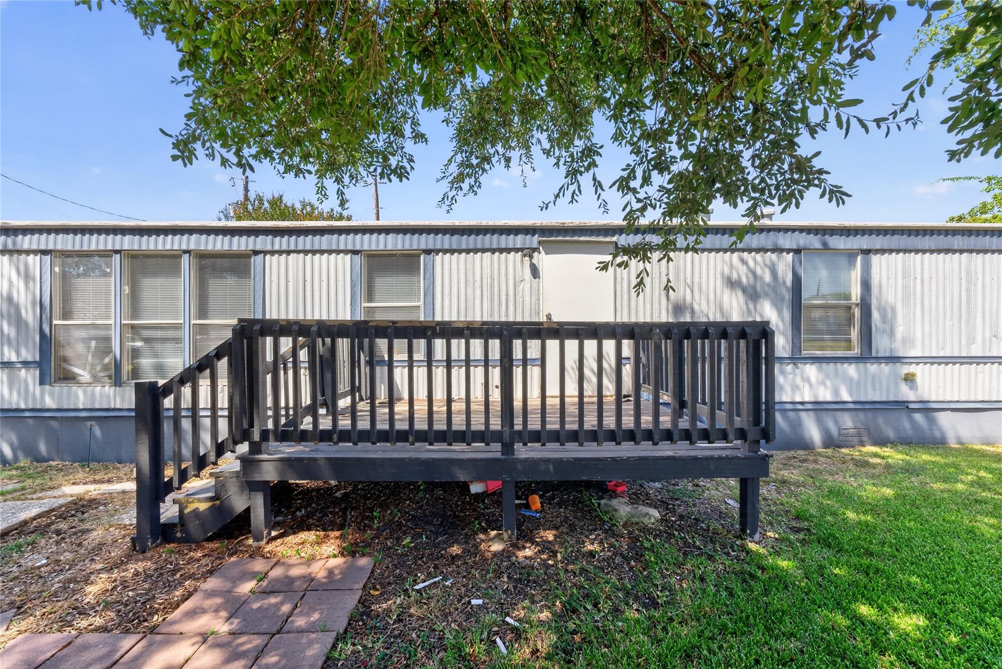 main property photo 24