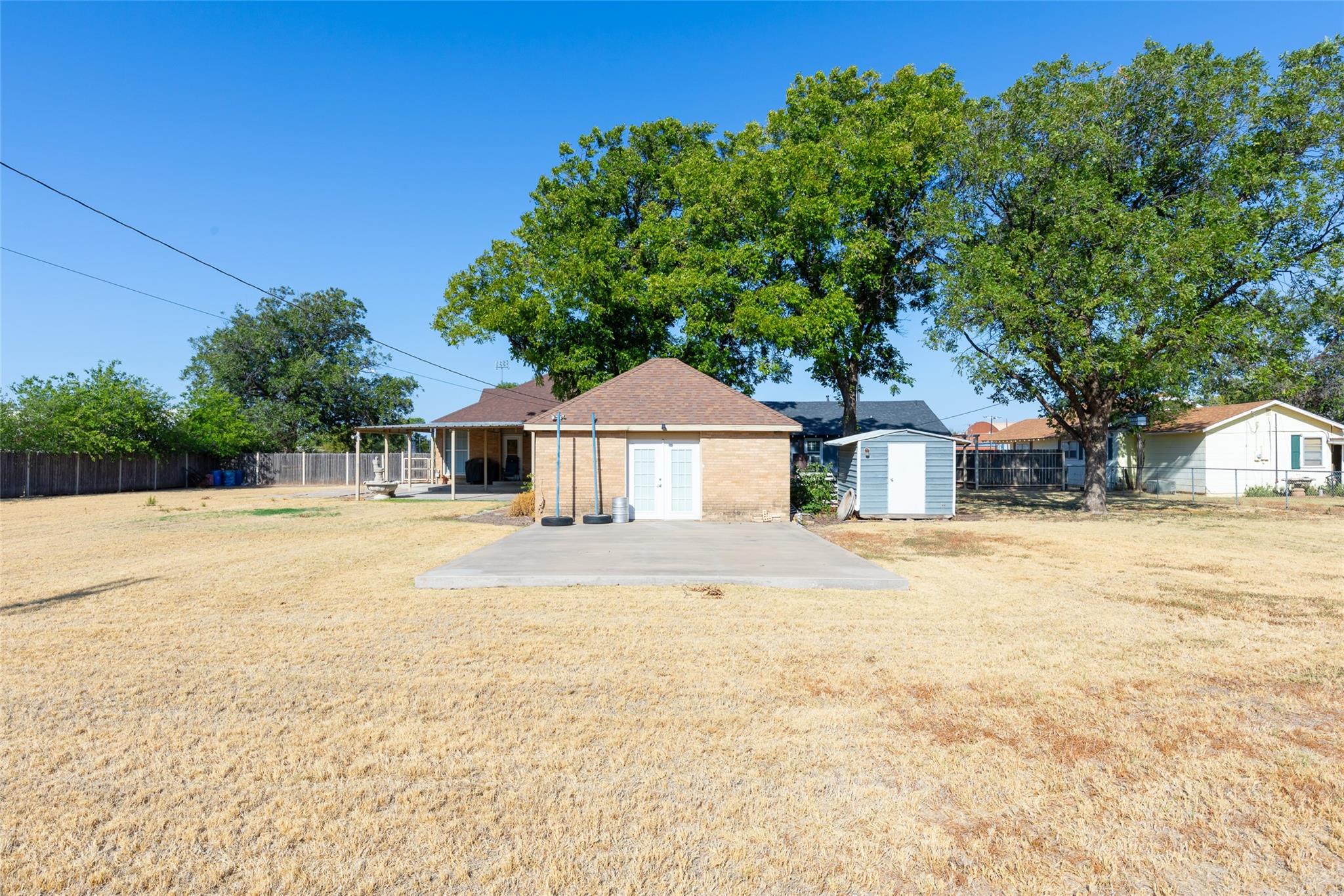 main property photo 35