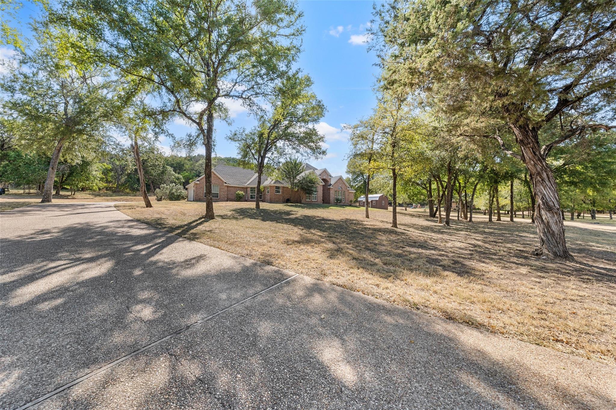 main property photo 27