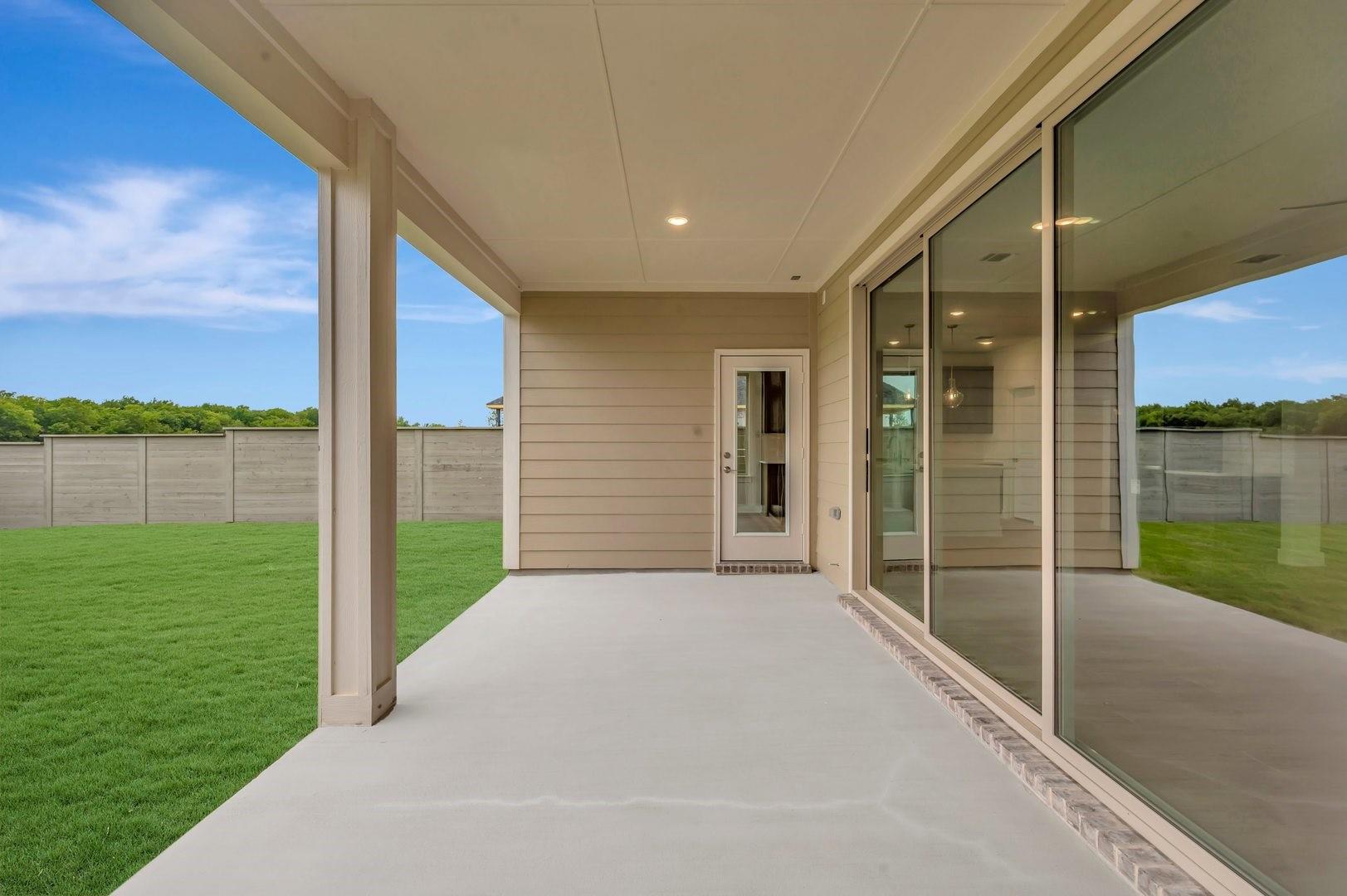 main property photo 28