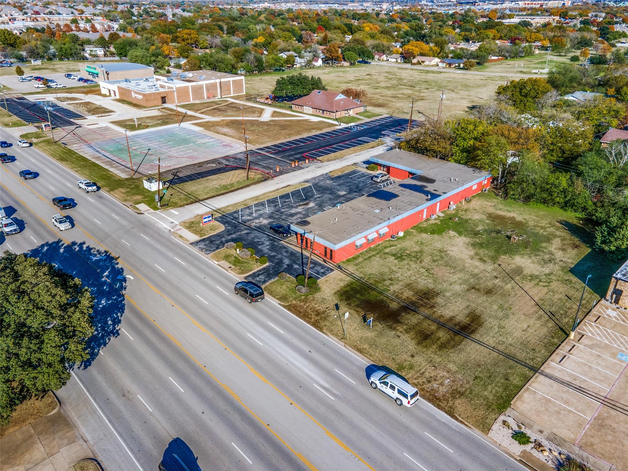 main property photo 8