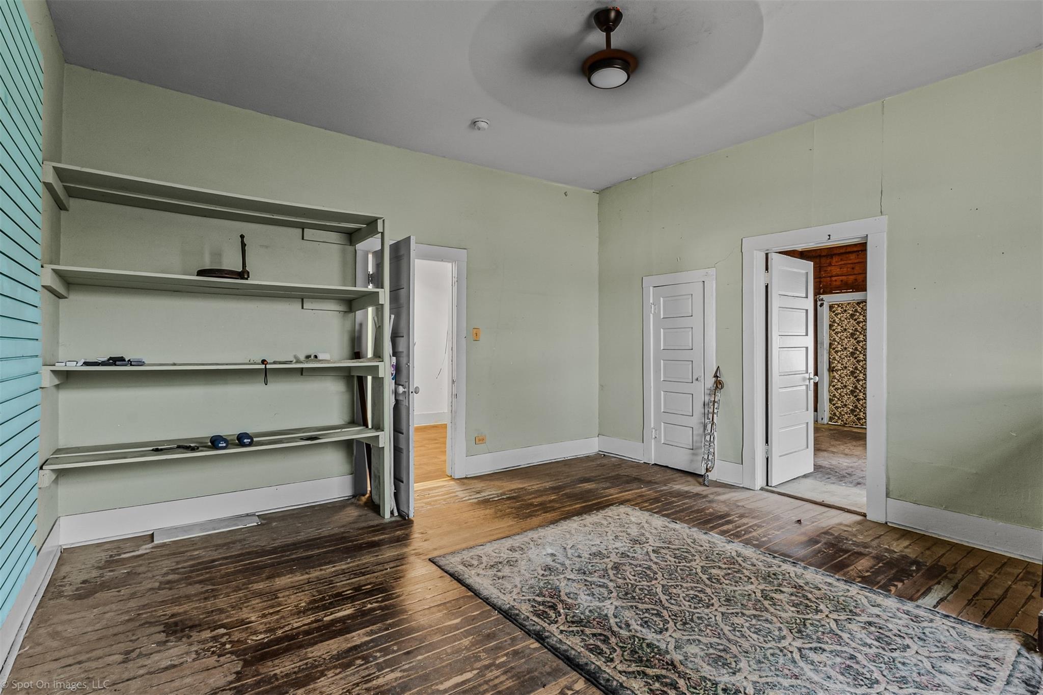 main property photo 8
