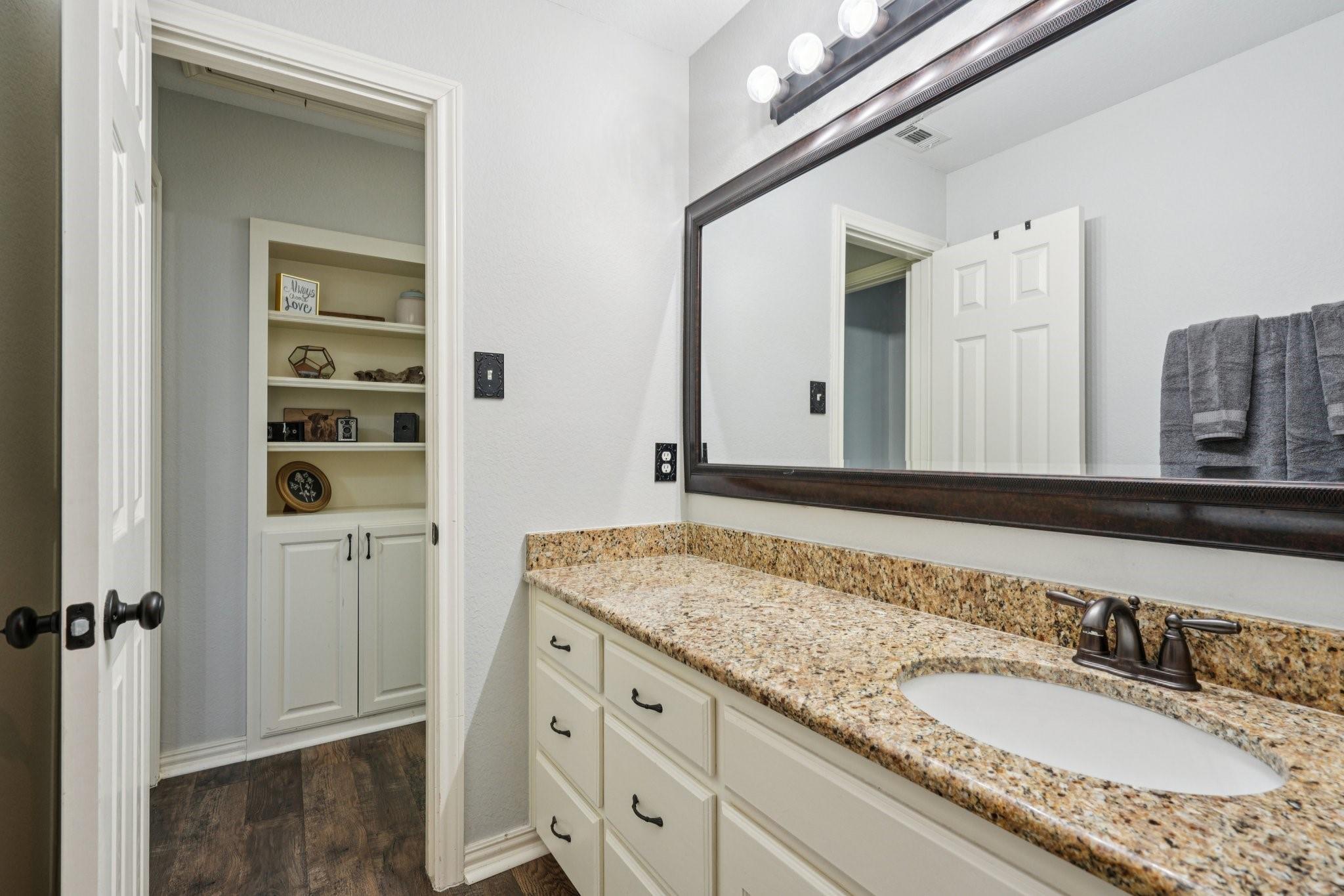 main property photo 15