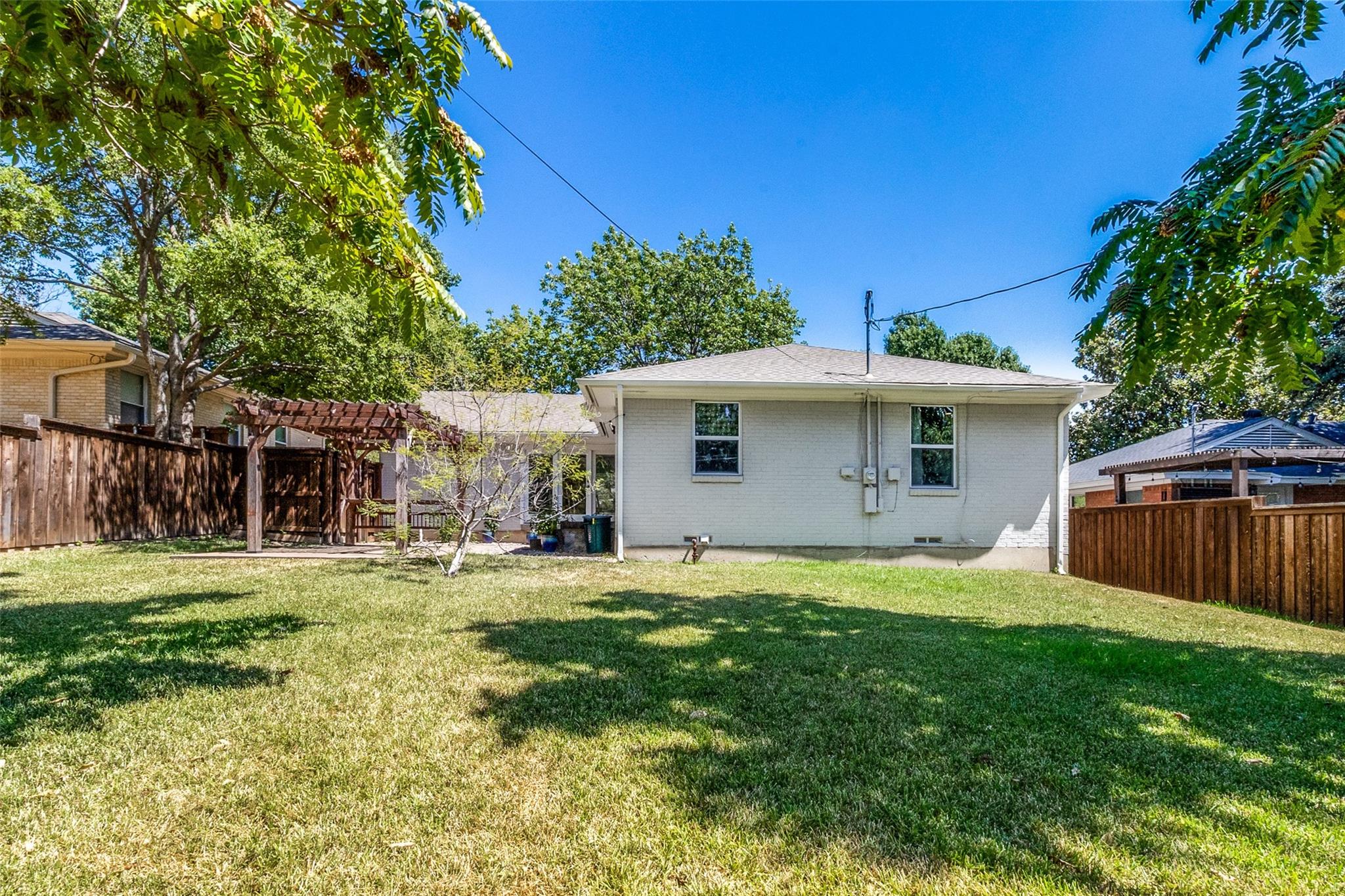 main property photo 29
