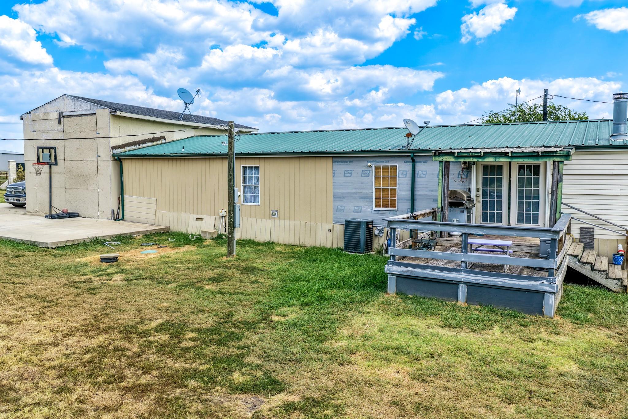 main property photo 21