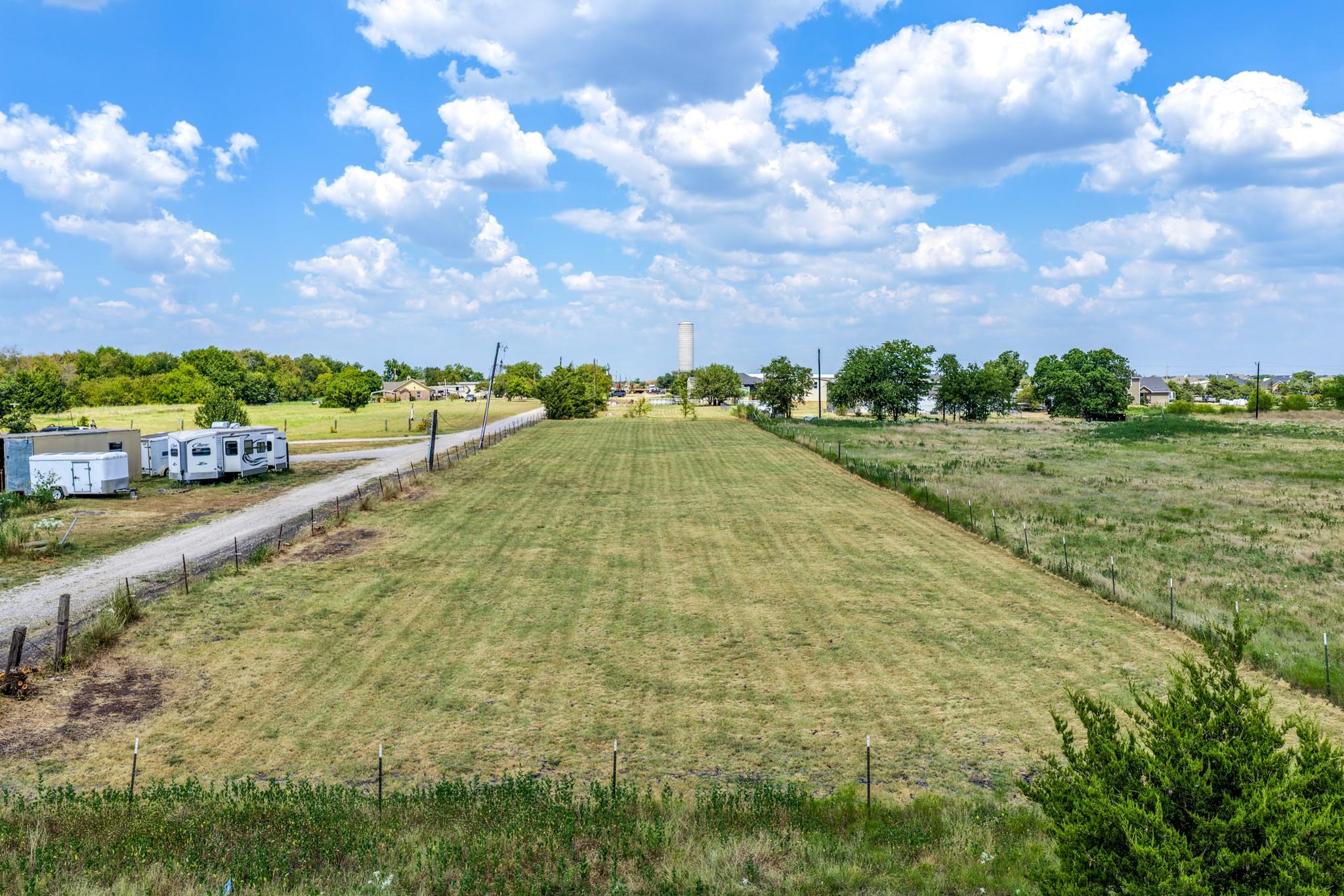 main property photo 6
