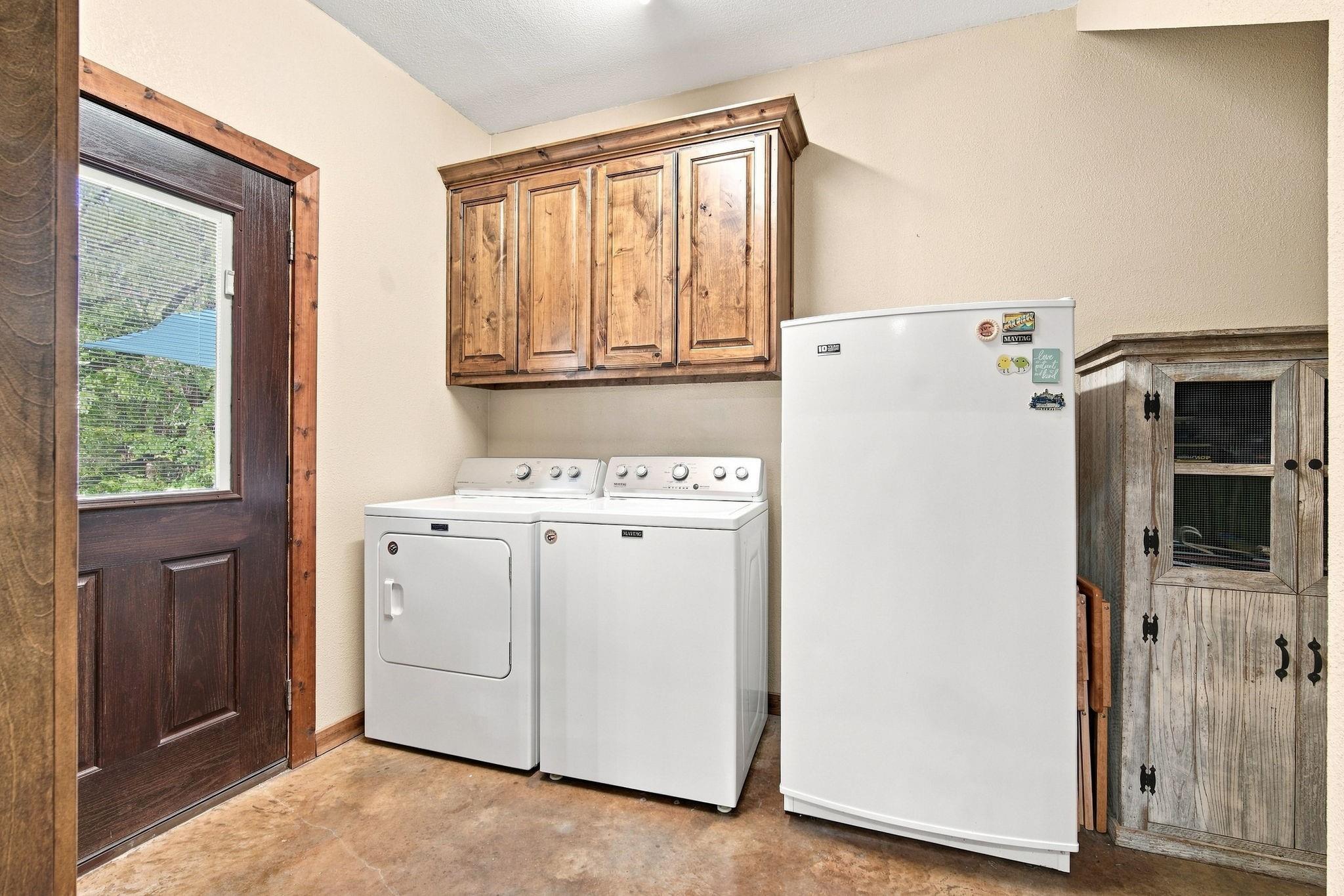 main property photo 25