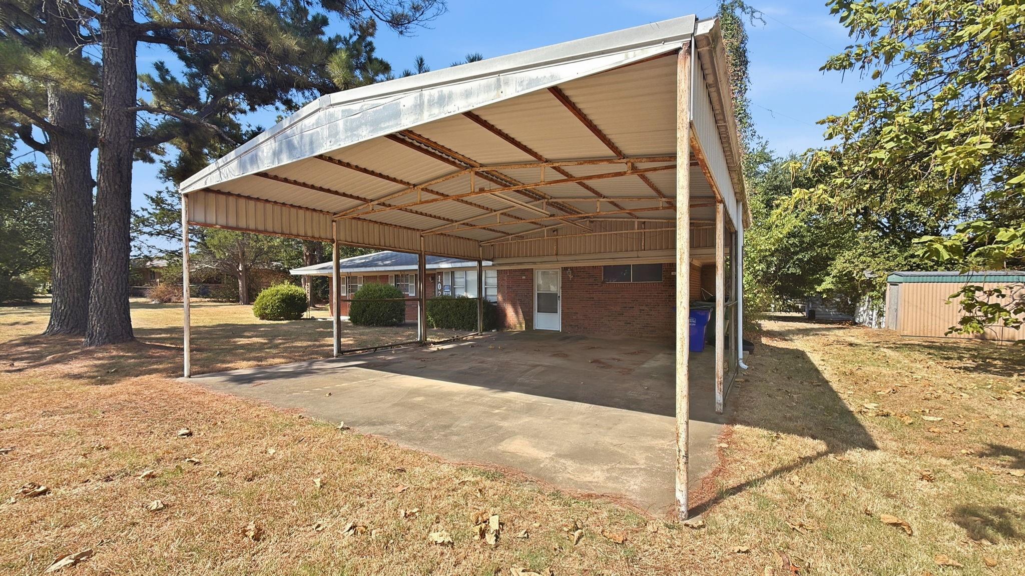 main property photo 5
