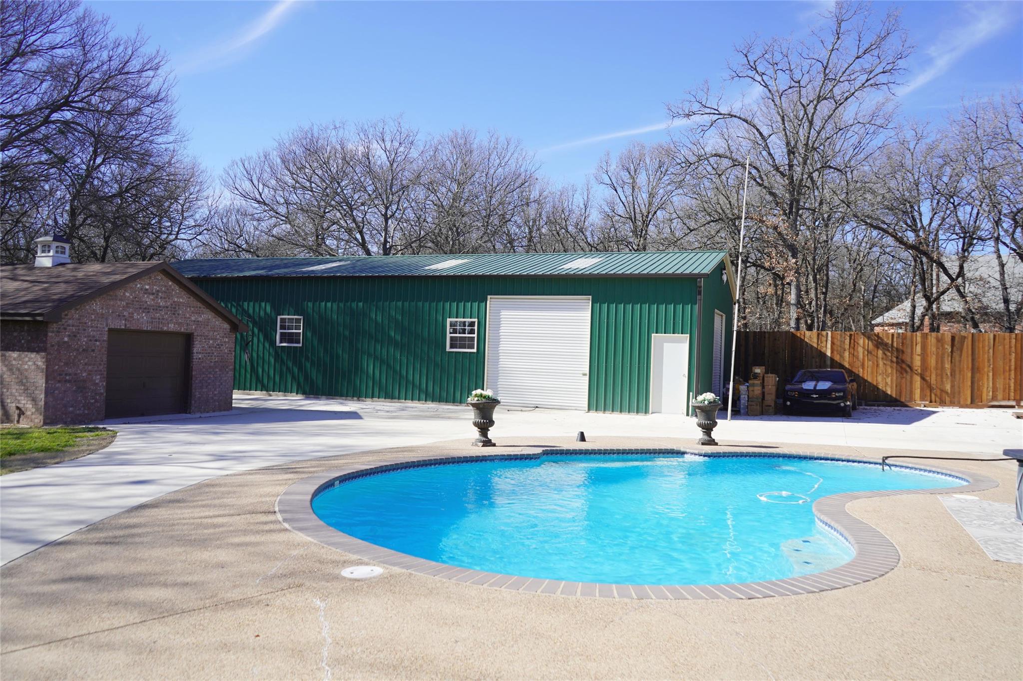 main property photo 5