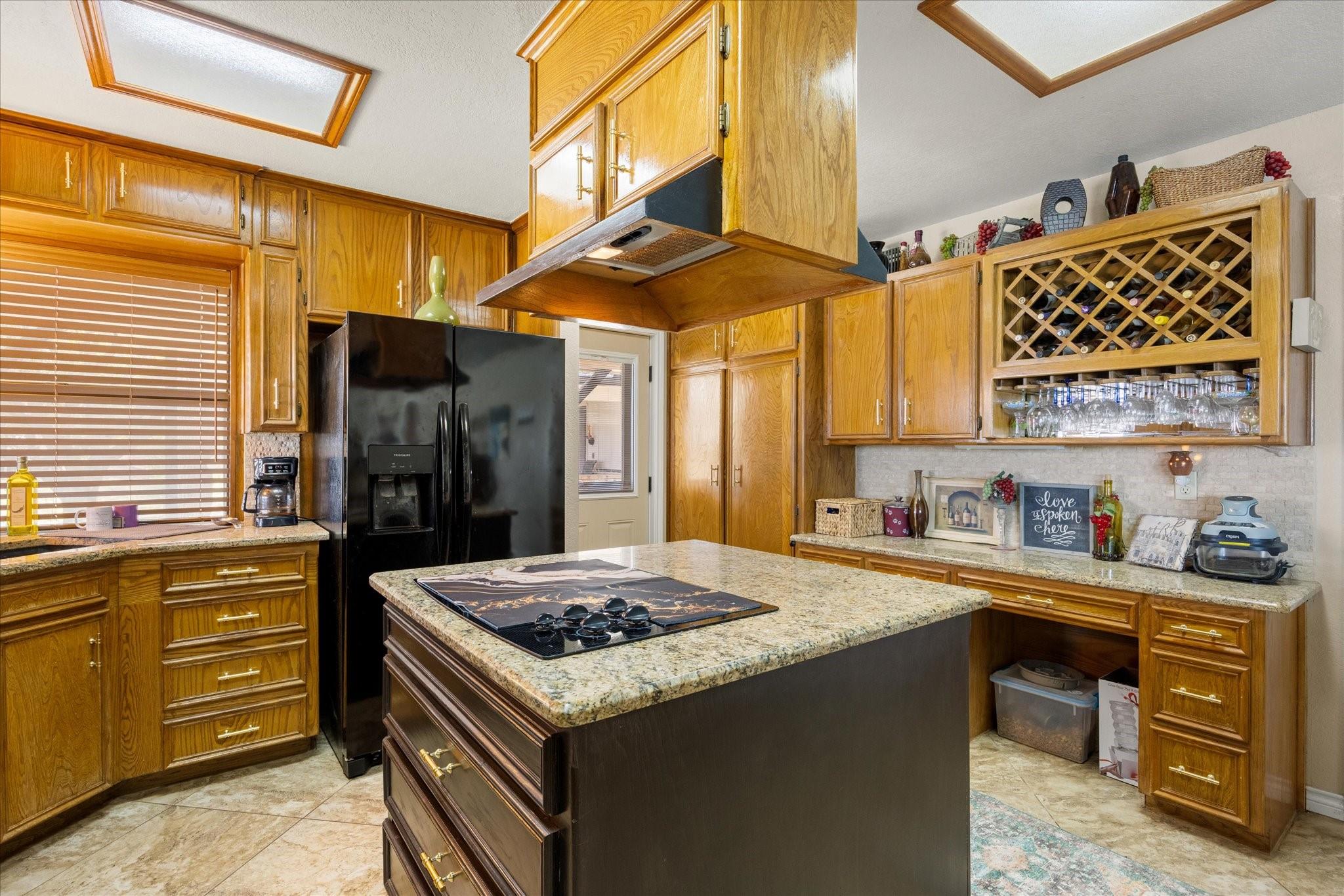 main property photo 13