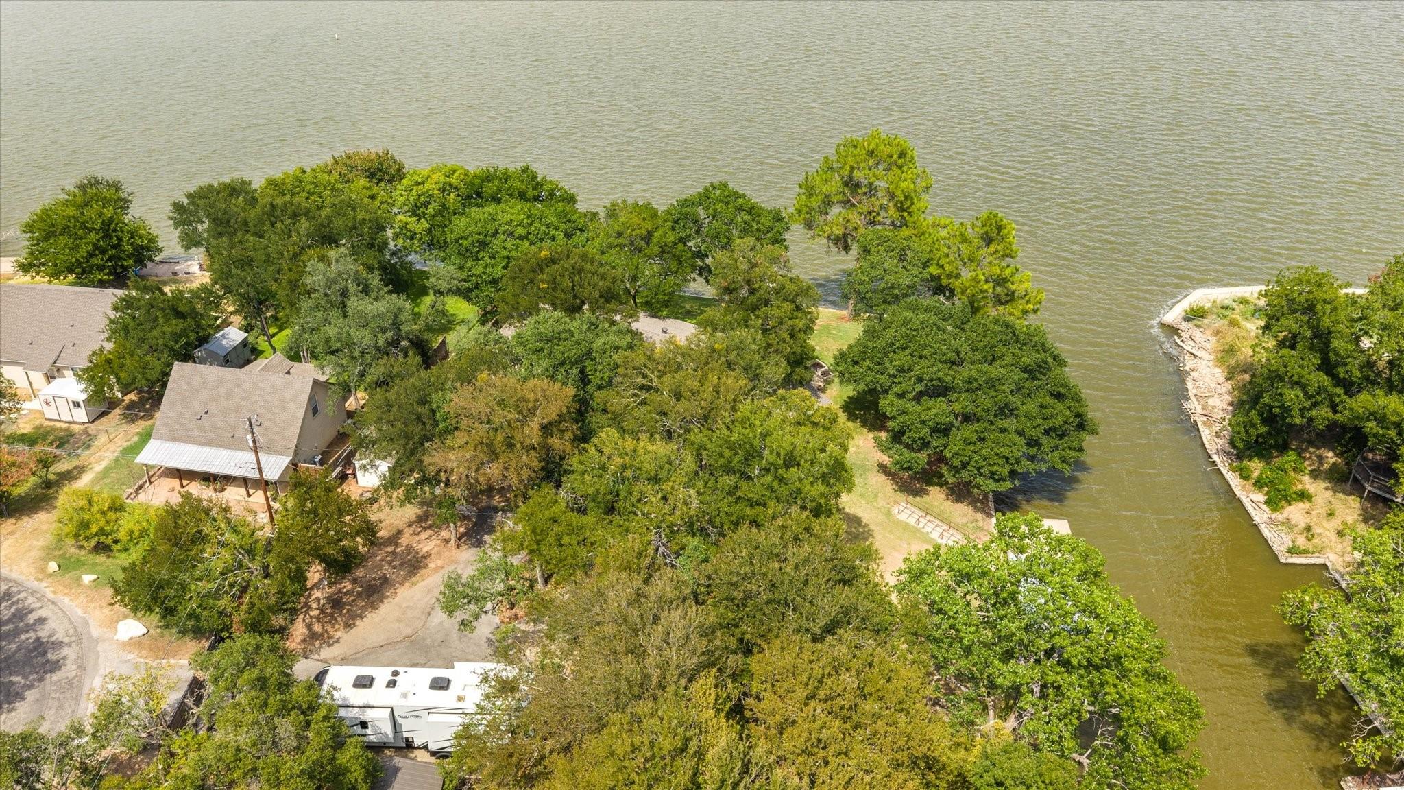 main property photo 33