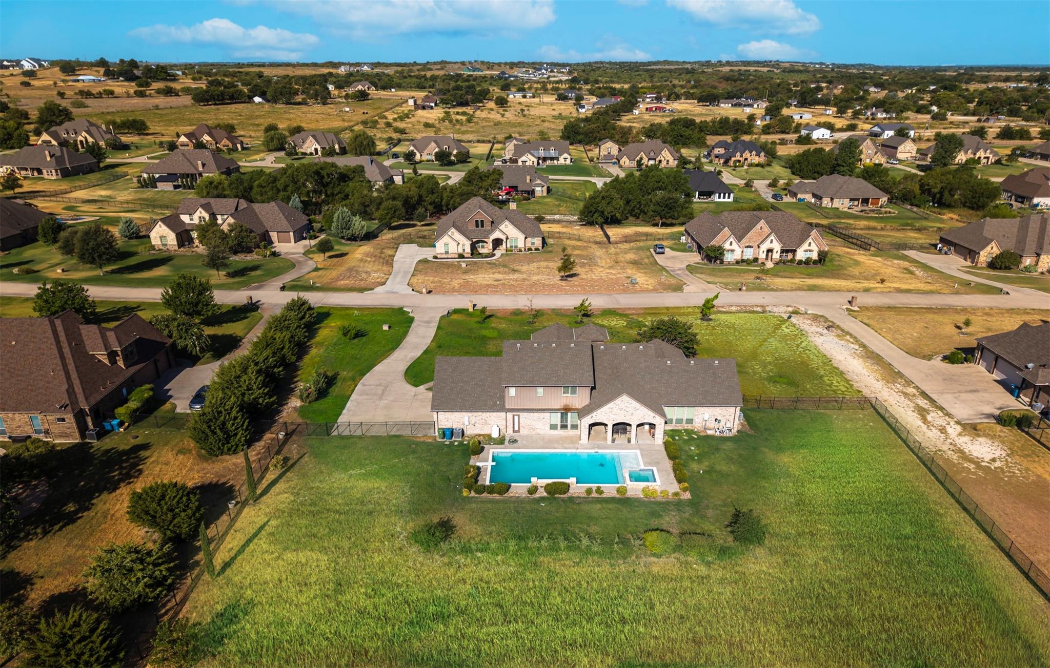 main property photo 38
