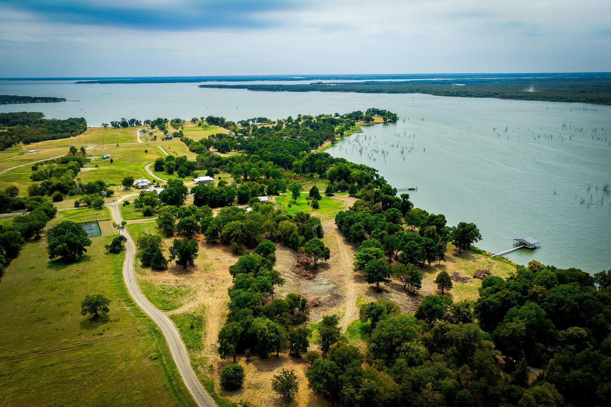 main property photo 17
