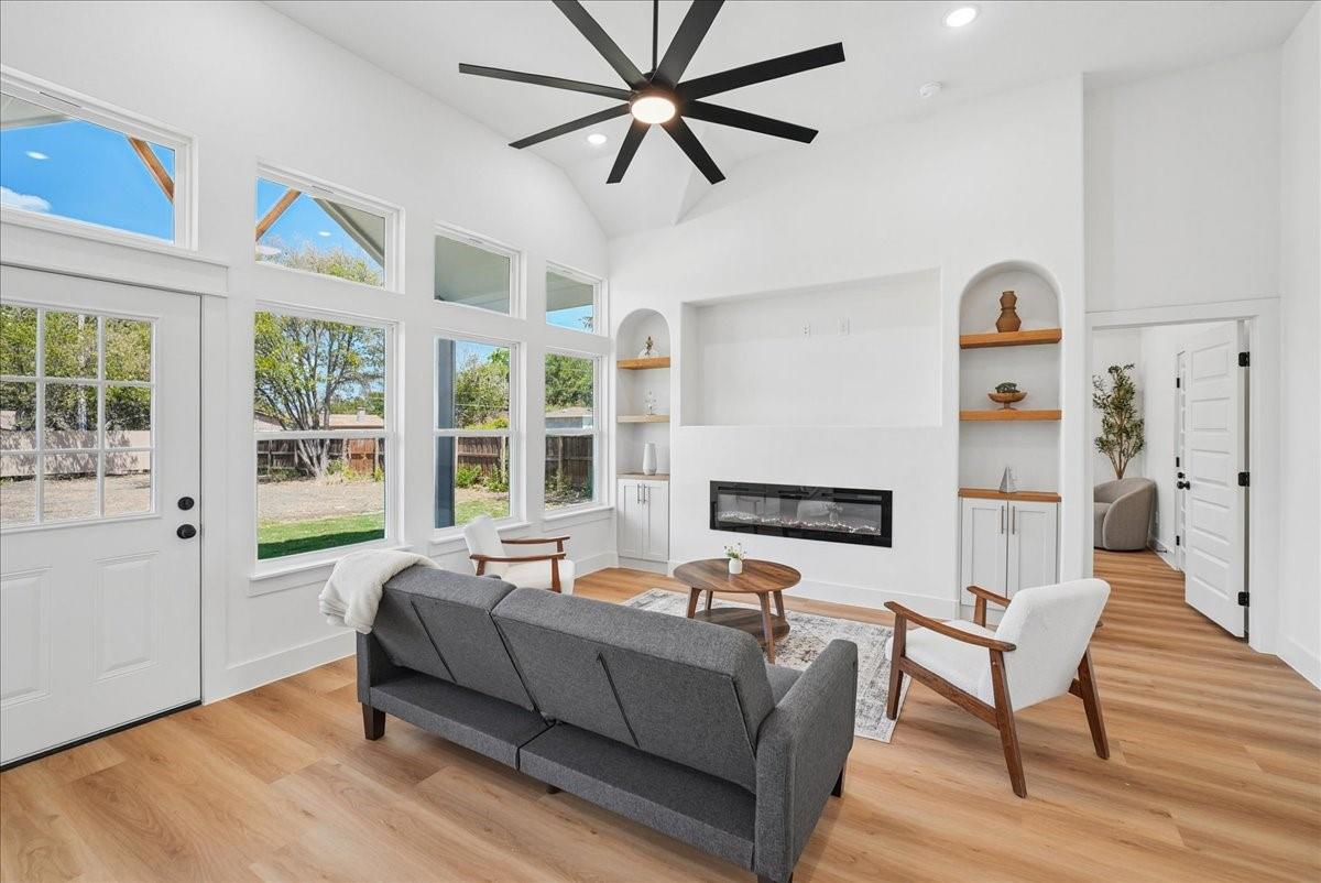 property viewer photo 17