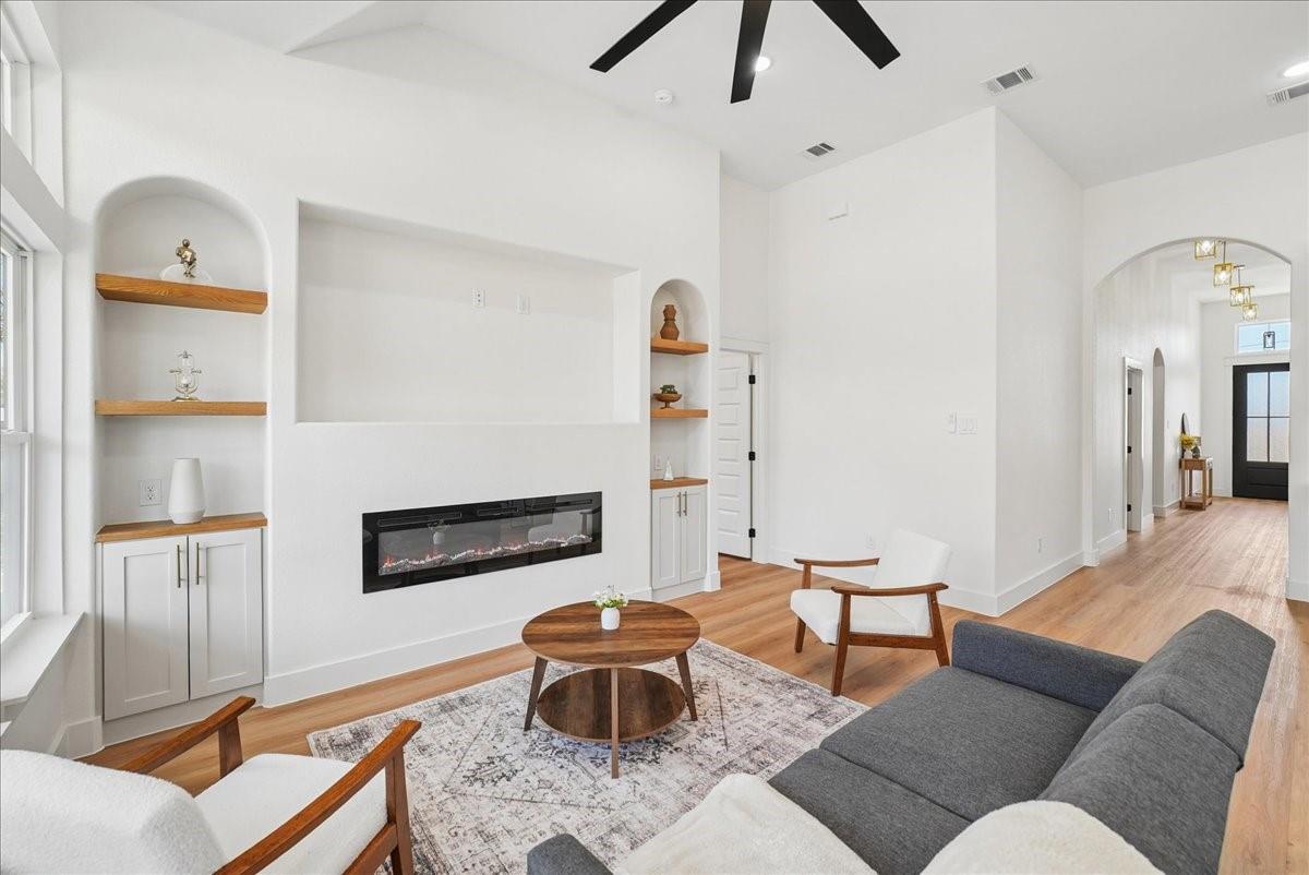 property viewer photo 18