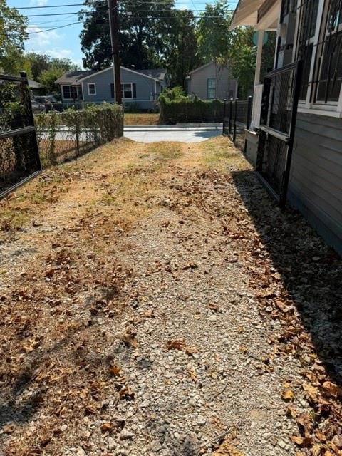 main property photo 20