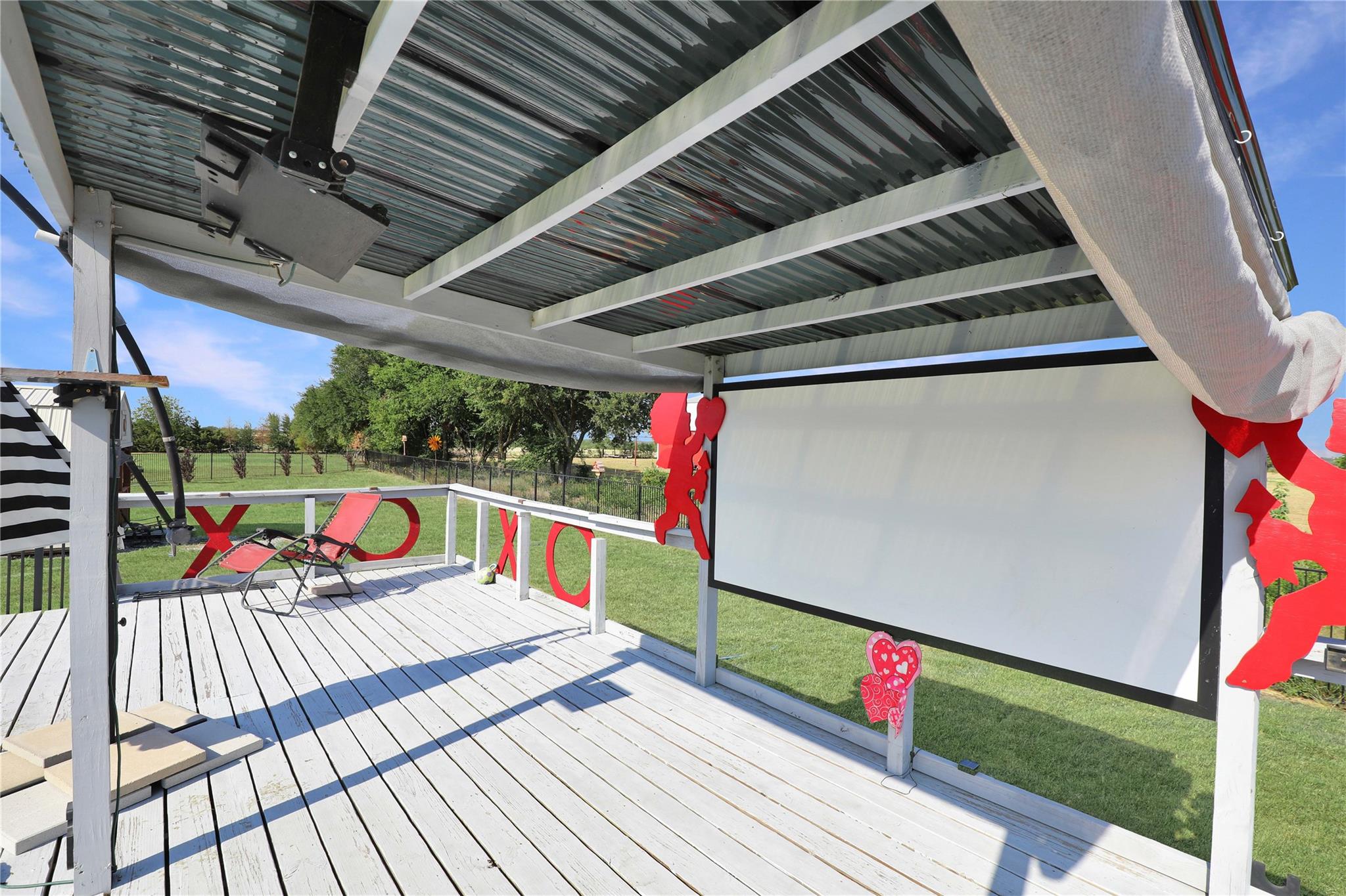 main property photo 33