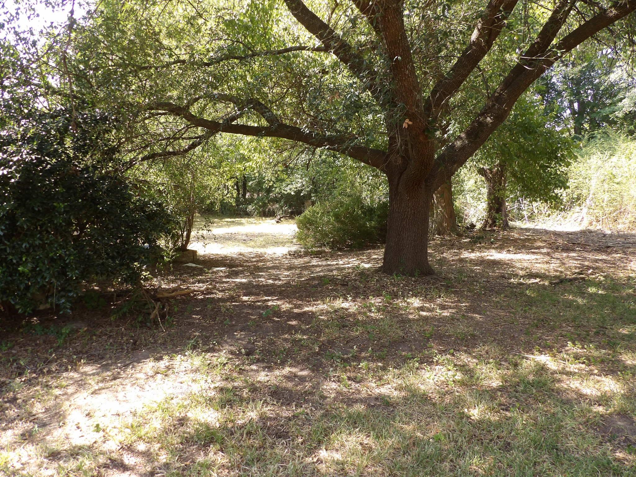 main property photo 11