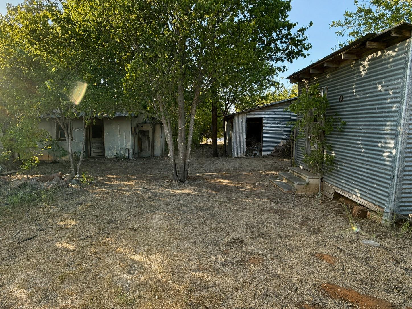 main property photo 7