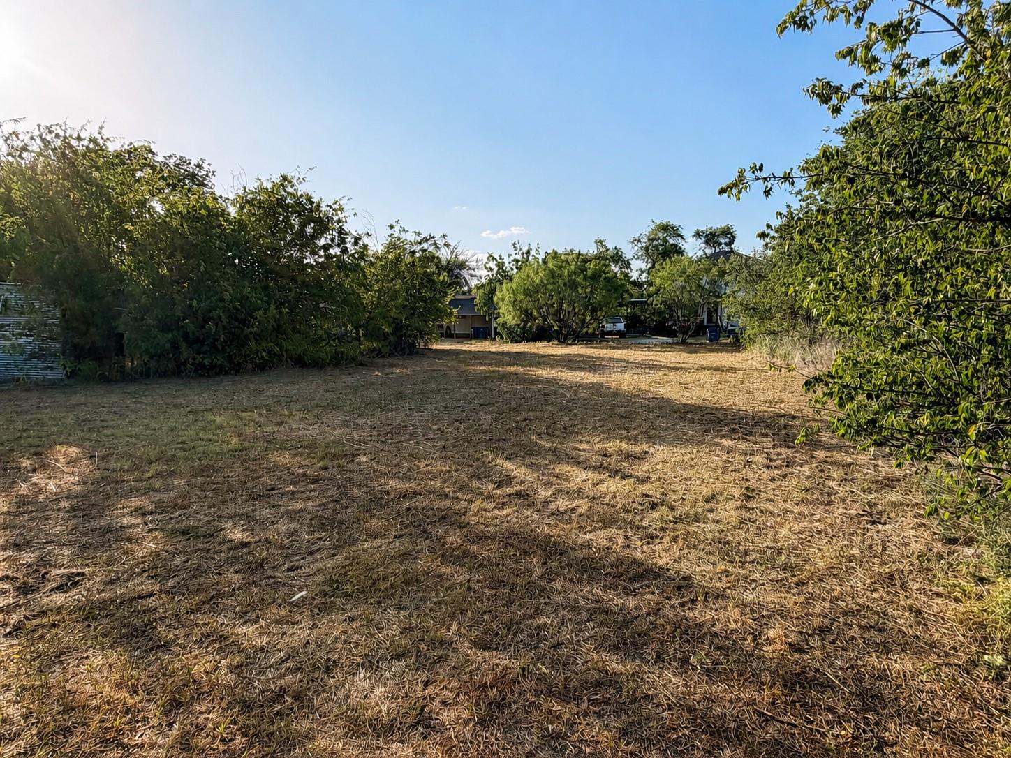 main property photo 9