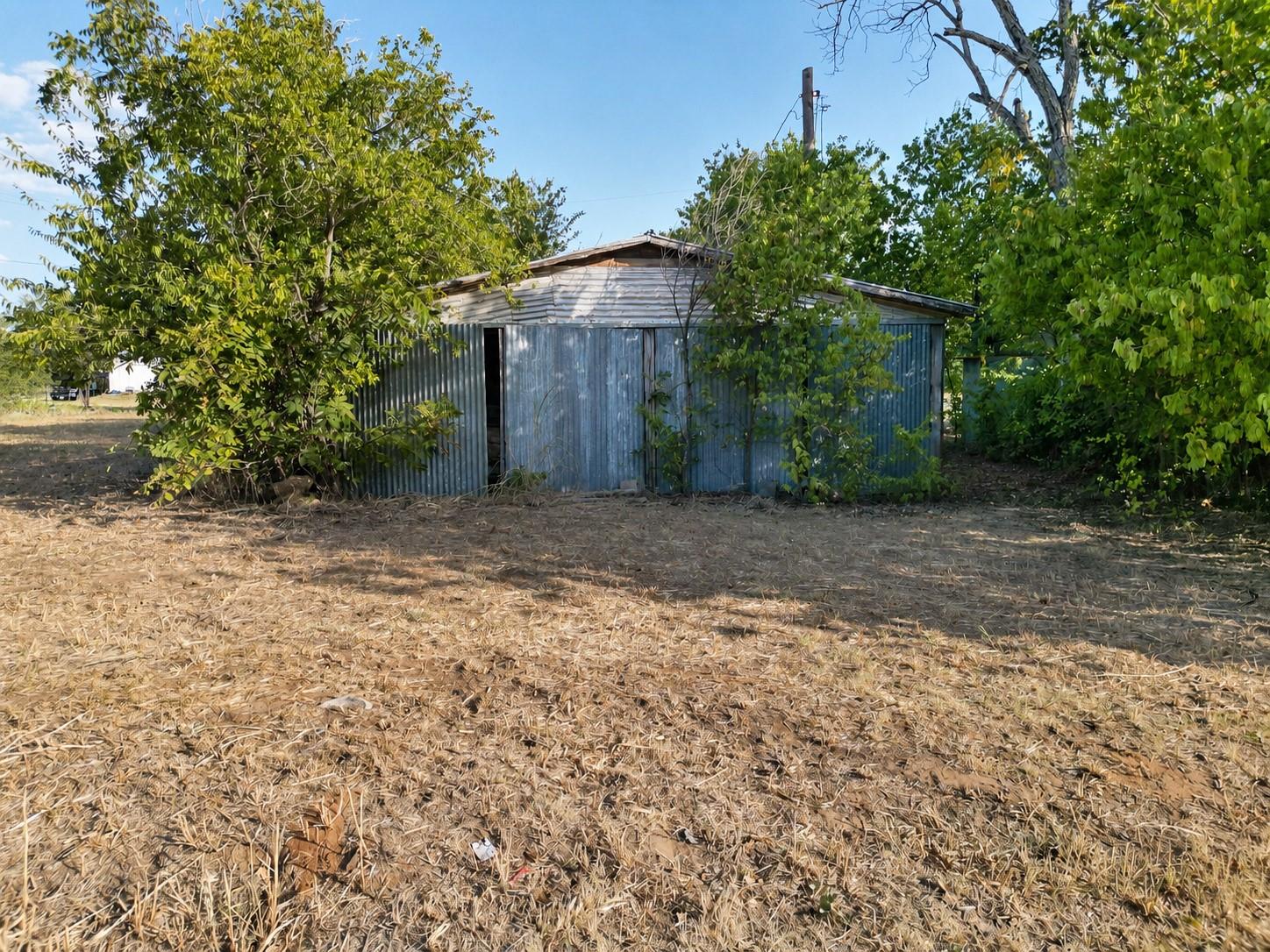 main property photo 15