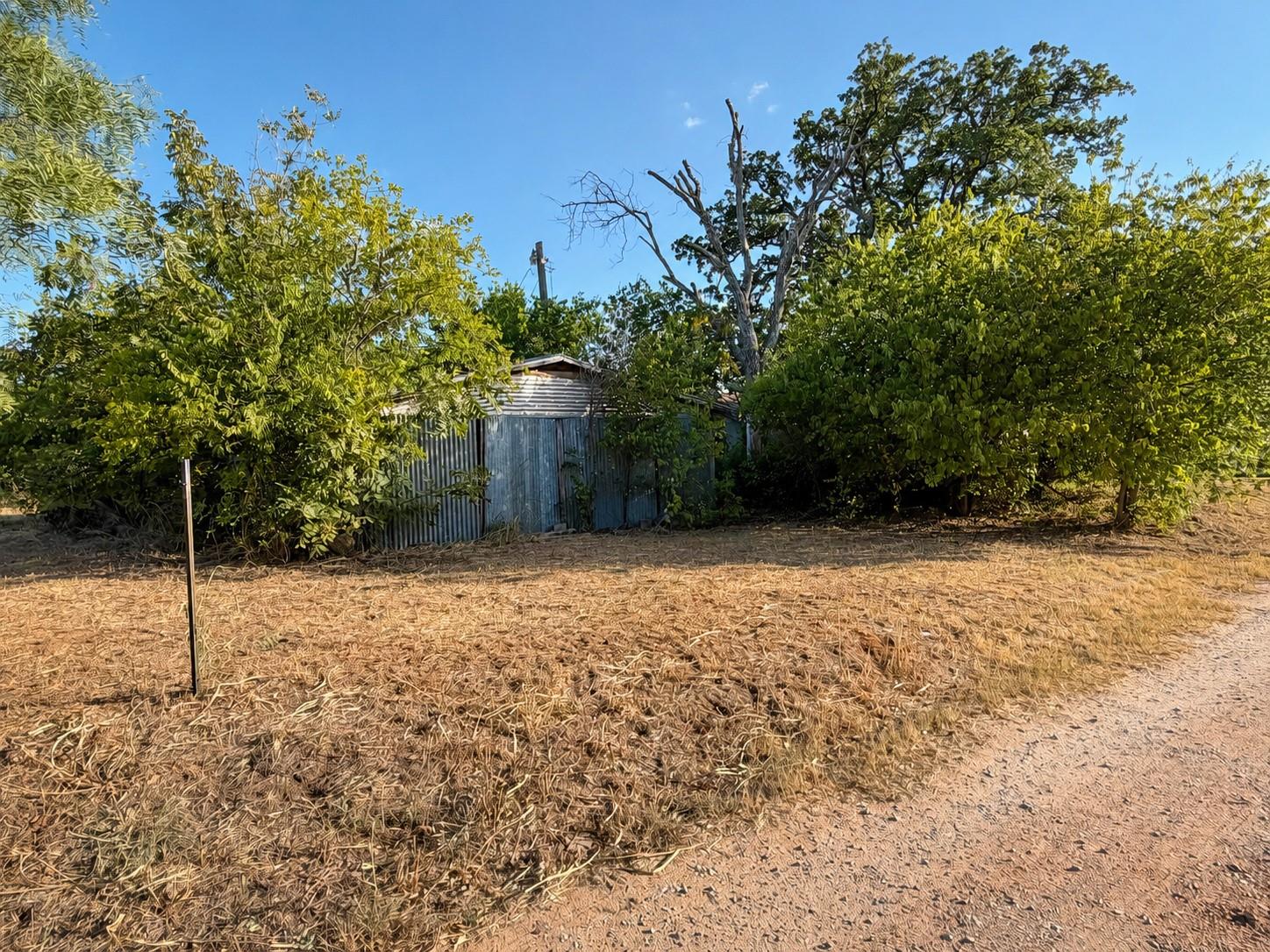 main property photo 31