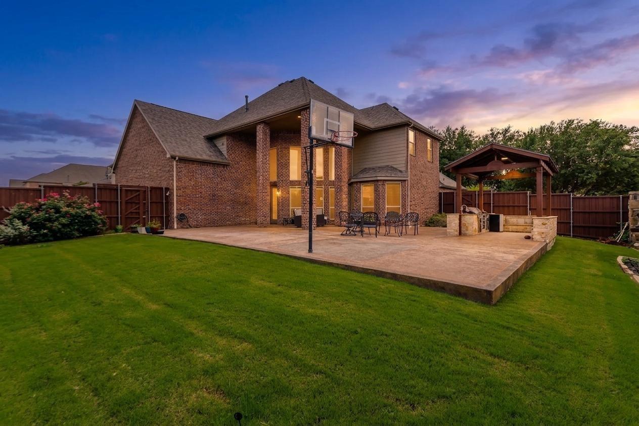 main property photo 39