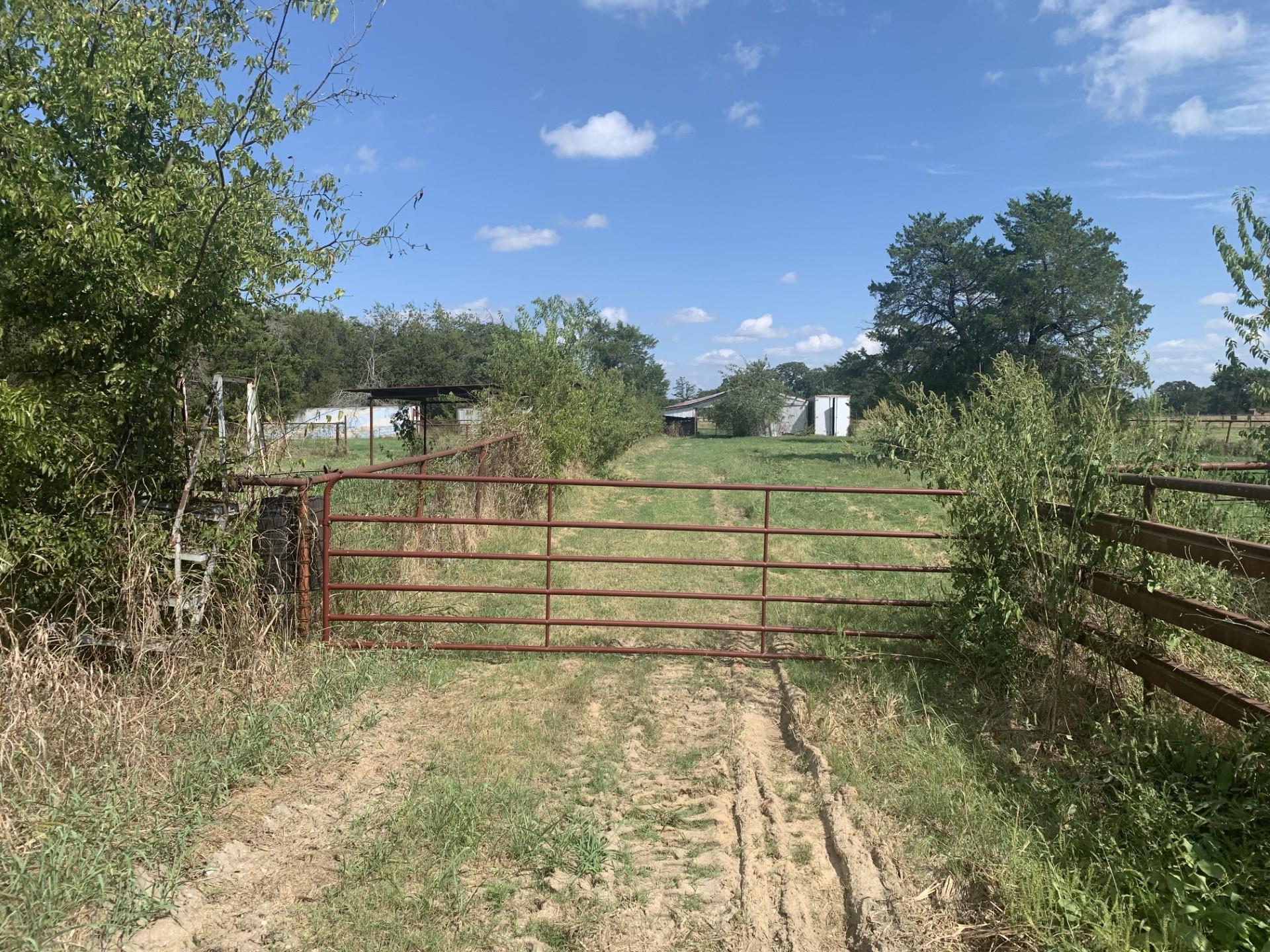 main property photo 5