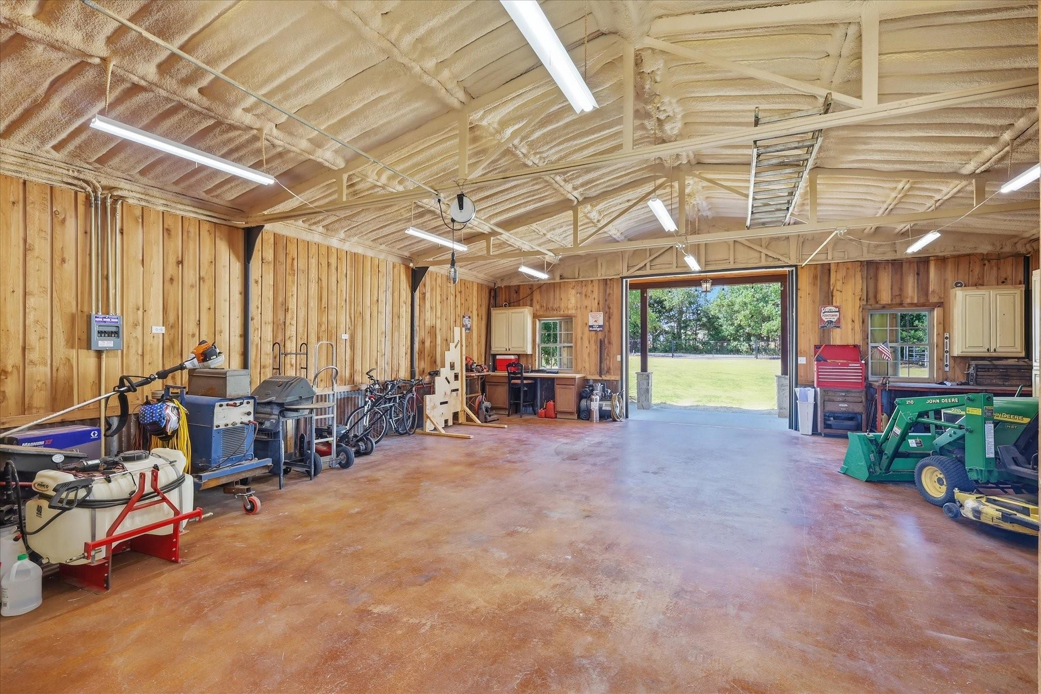 main property photo 33