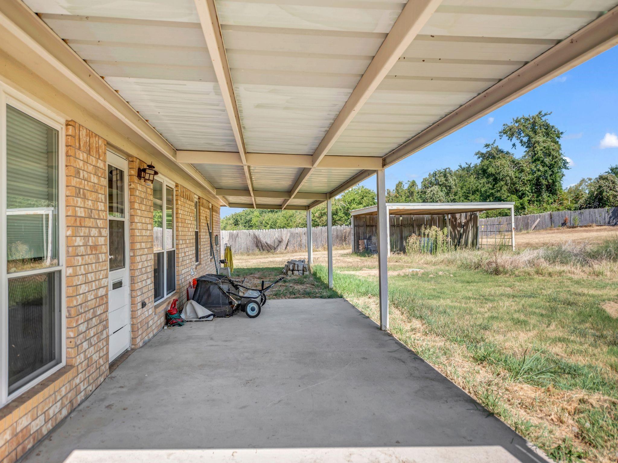 main property photo 19