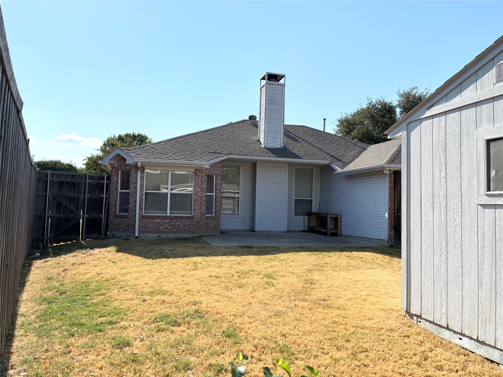main property photo 14