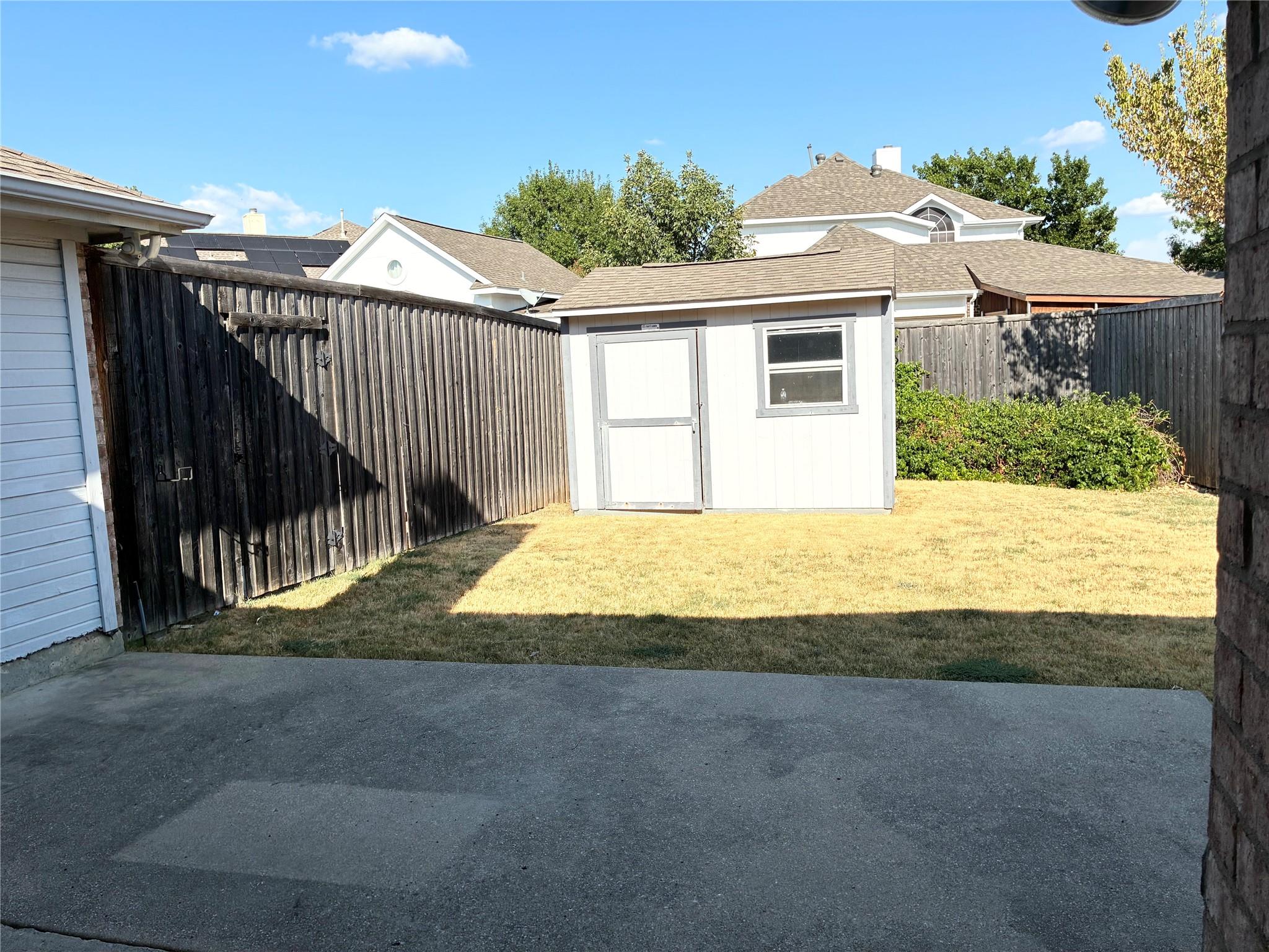 main property photo 16