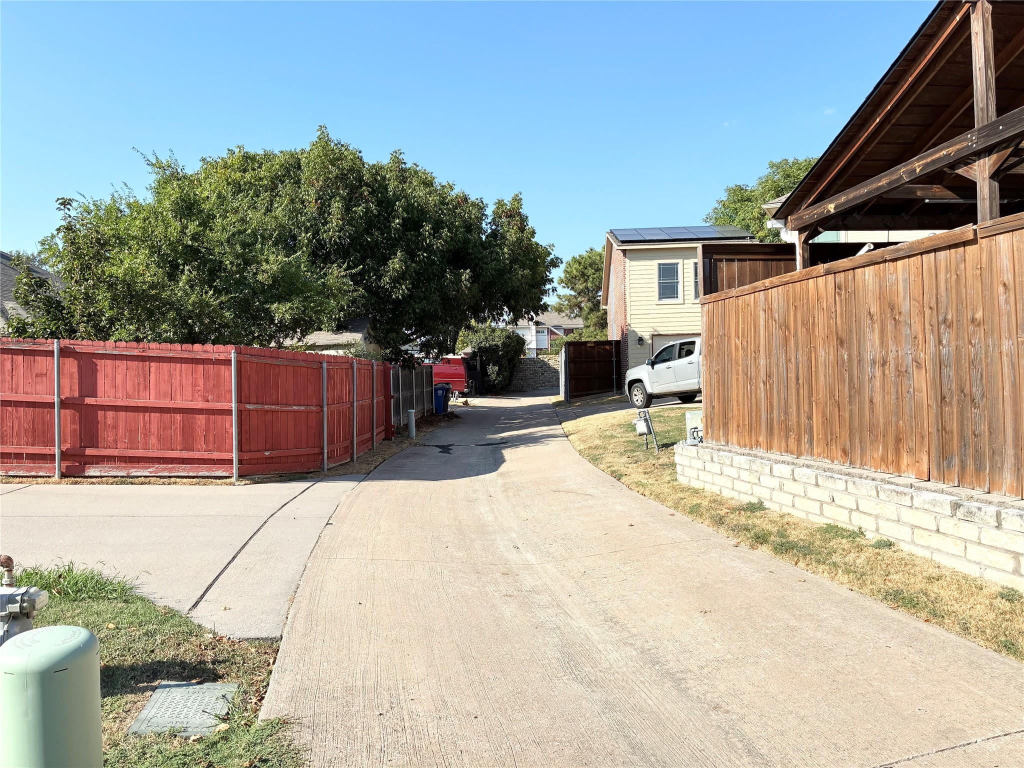 main property photo 18