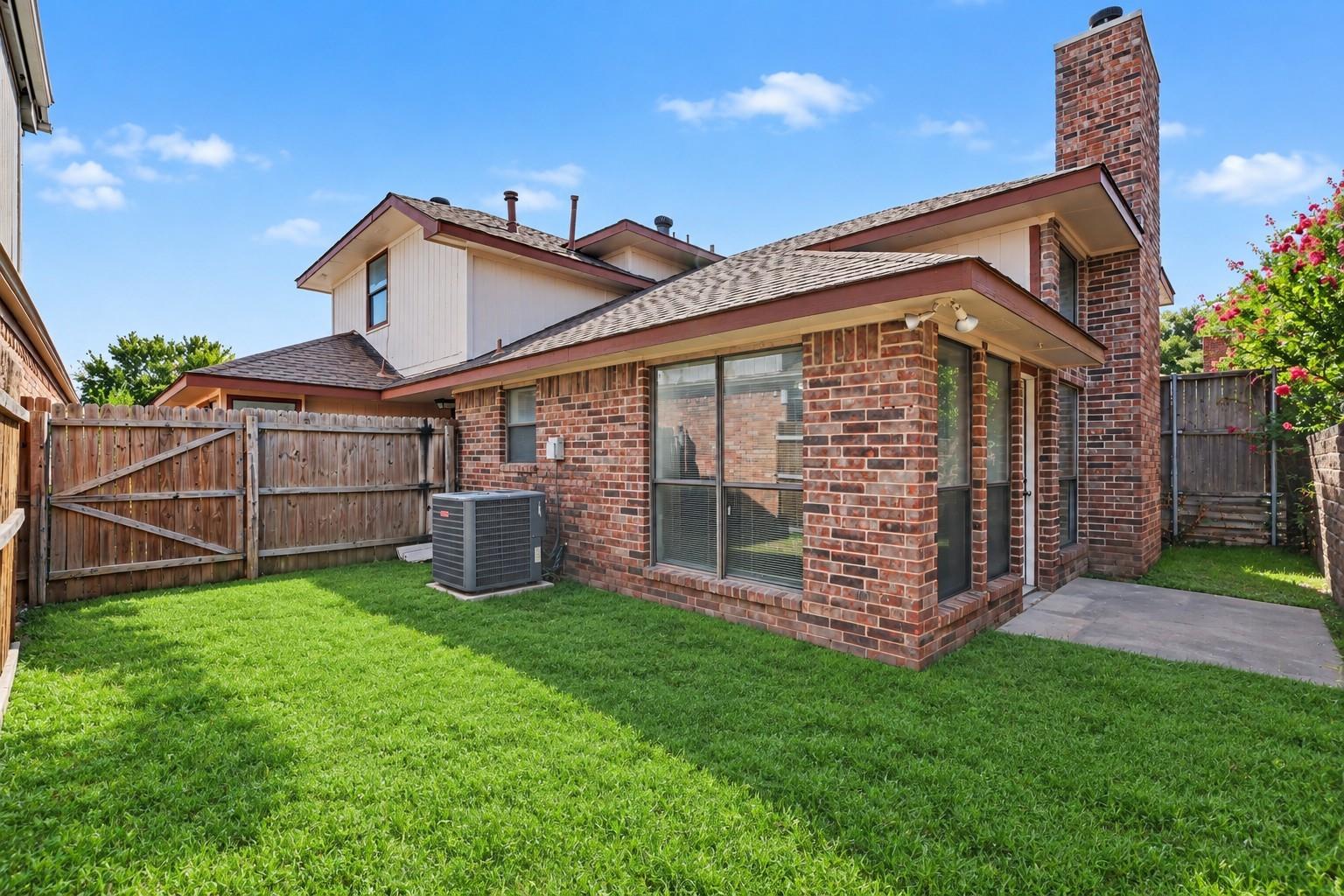 main property photo 25
