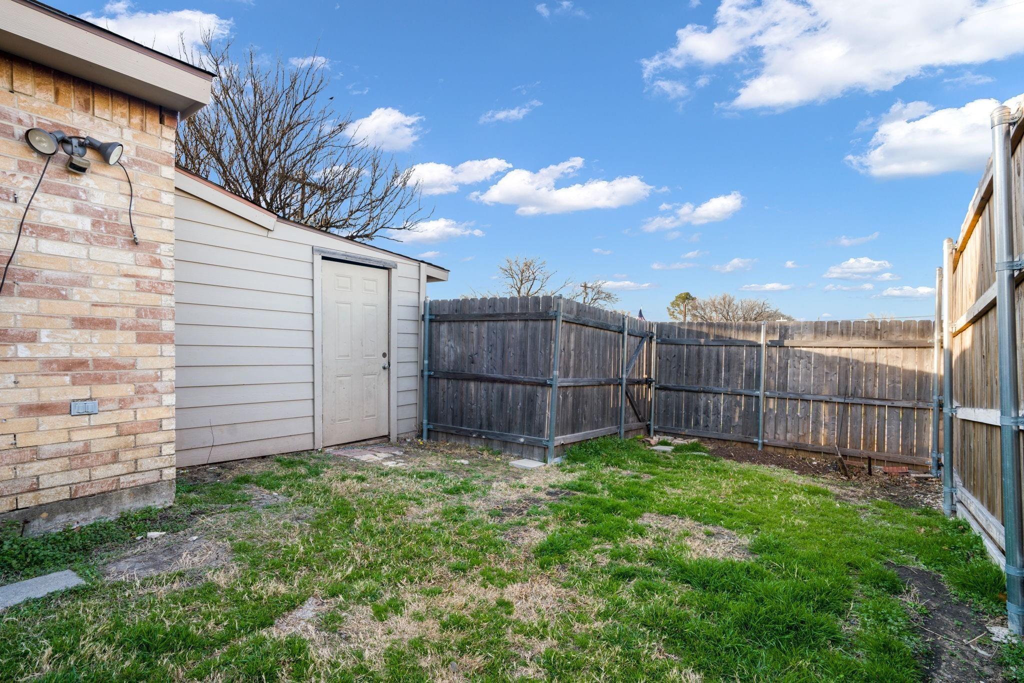 main property photo 18