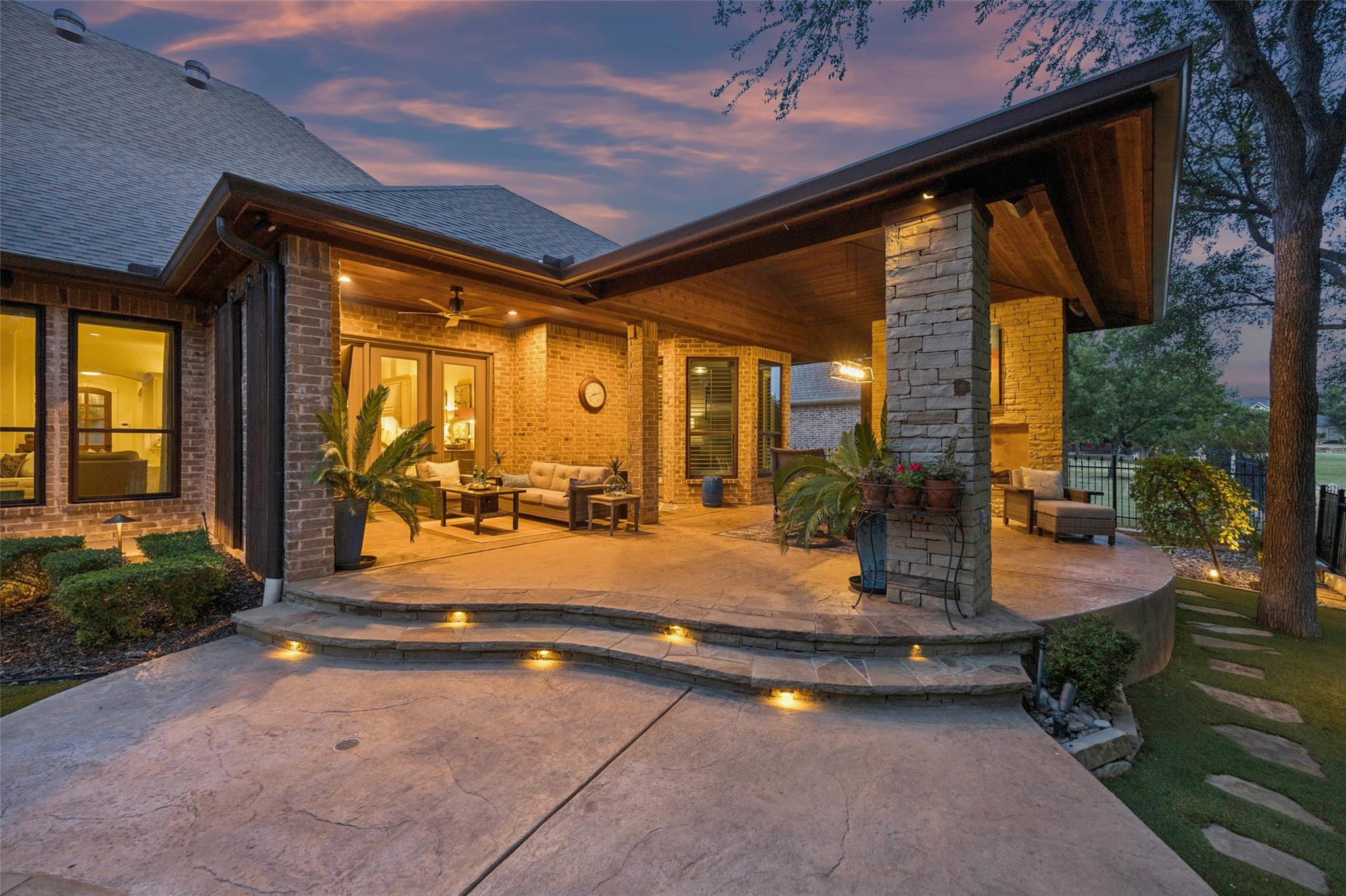 main property photo 31