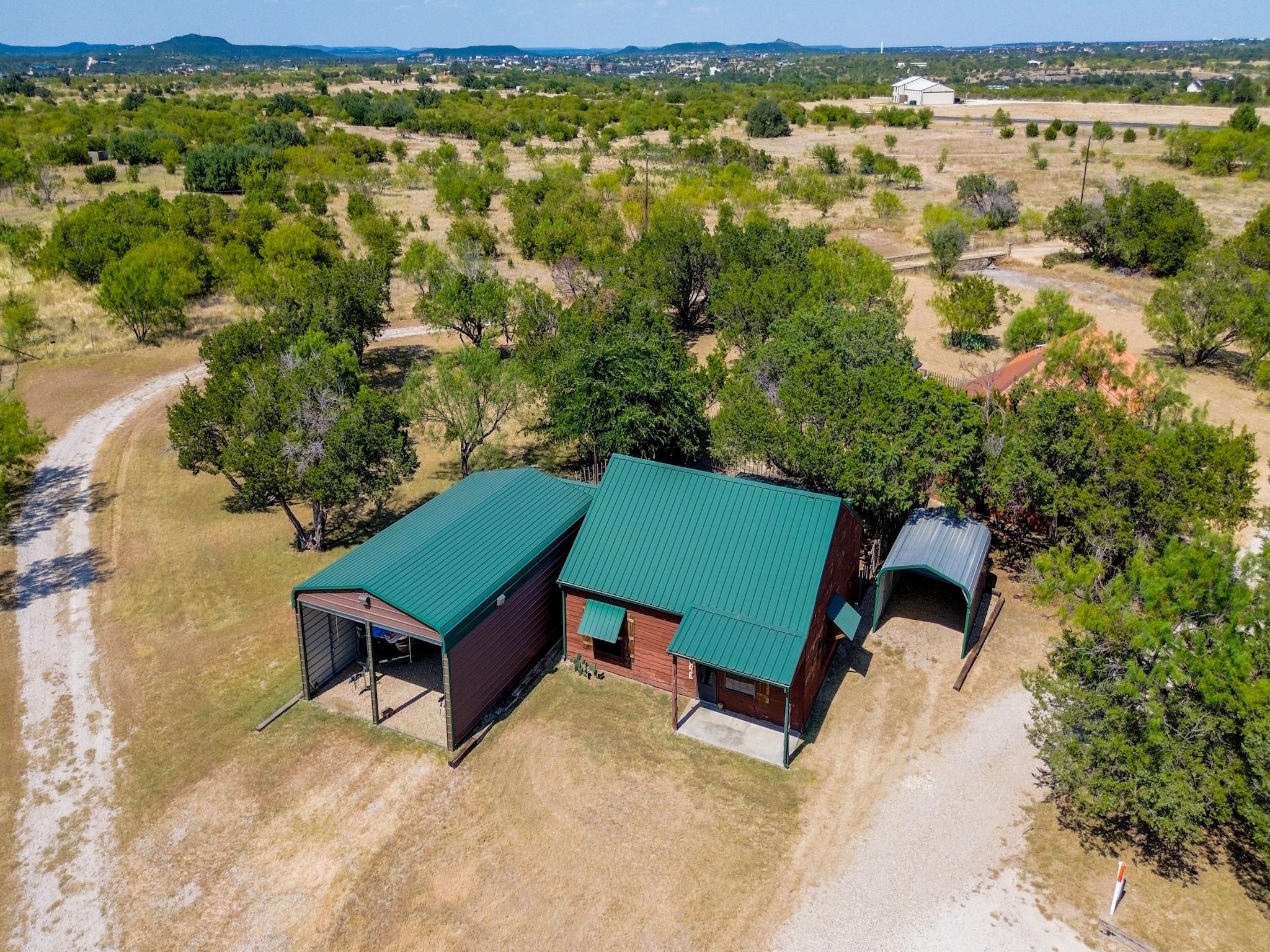 main property photo 13