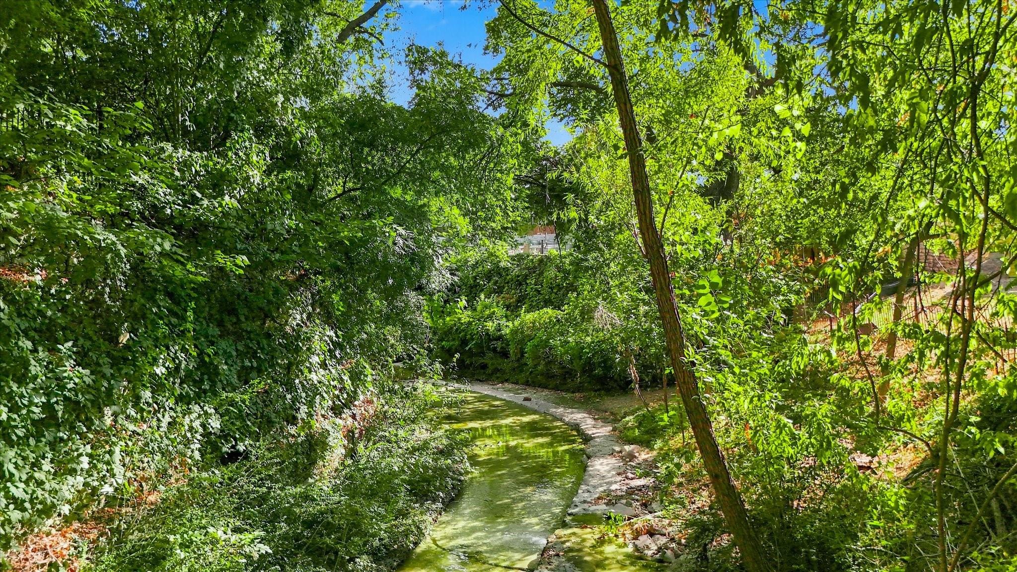 main property photo 36