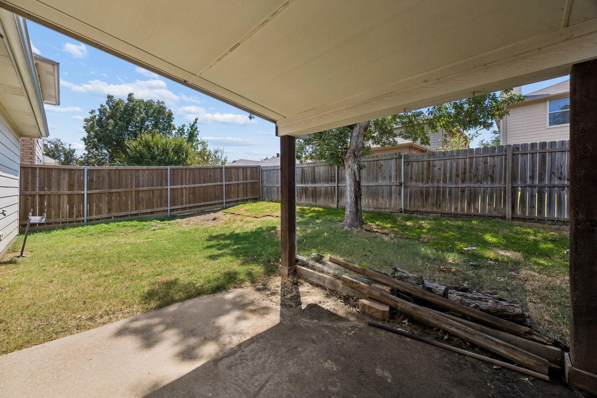 main property photo 28