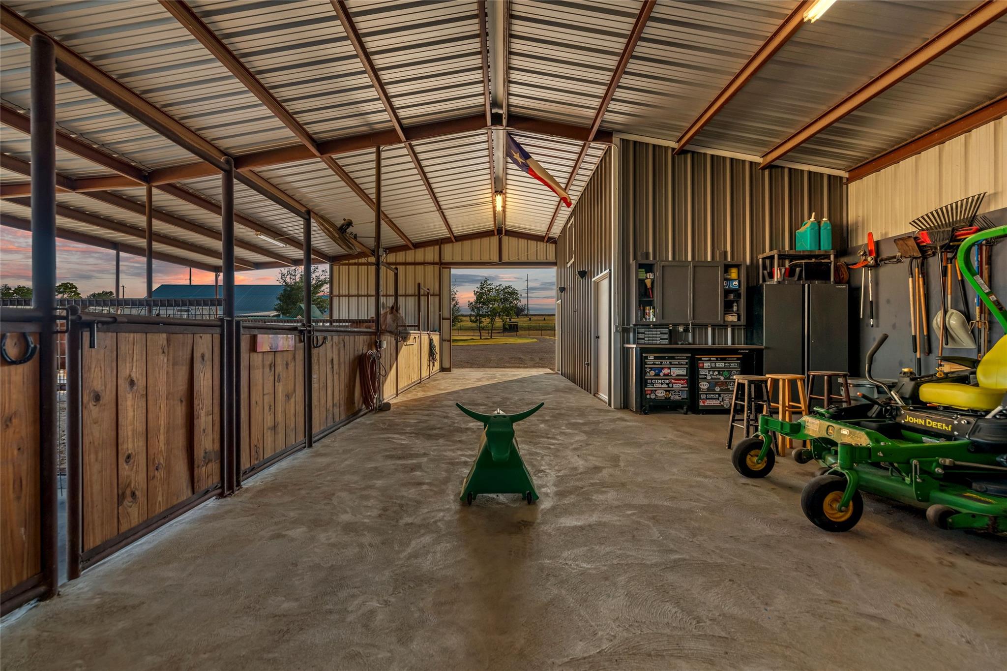main property photo 36