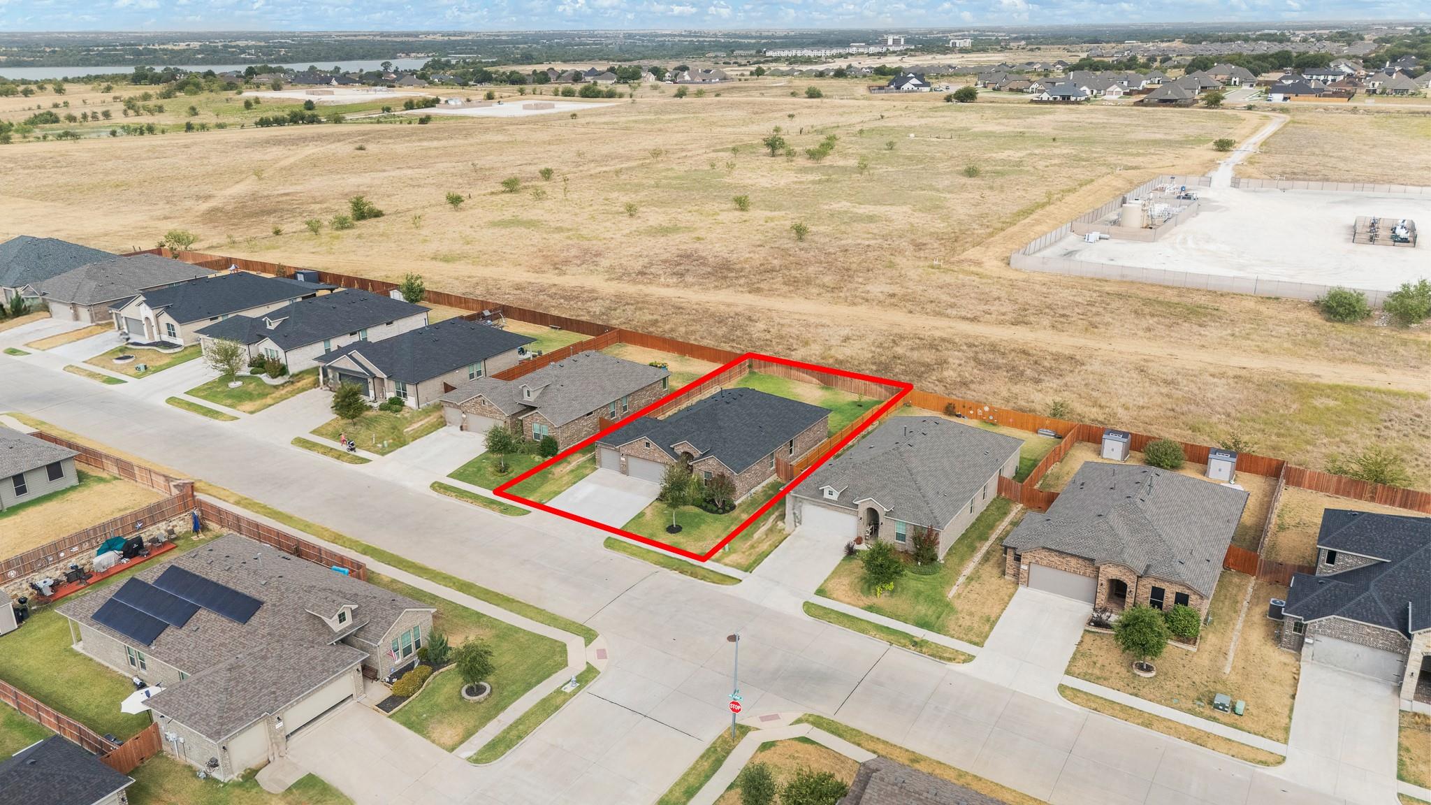 main property photo 27