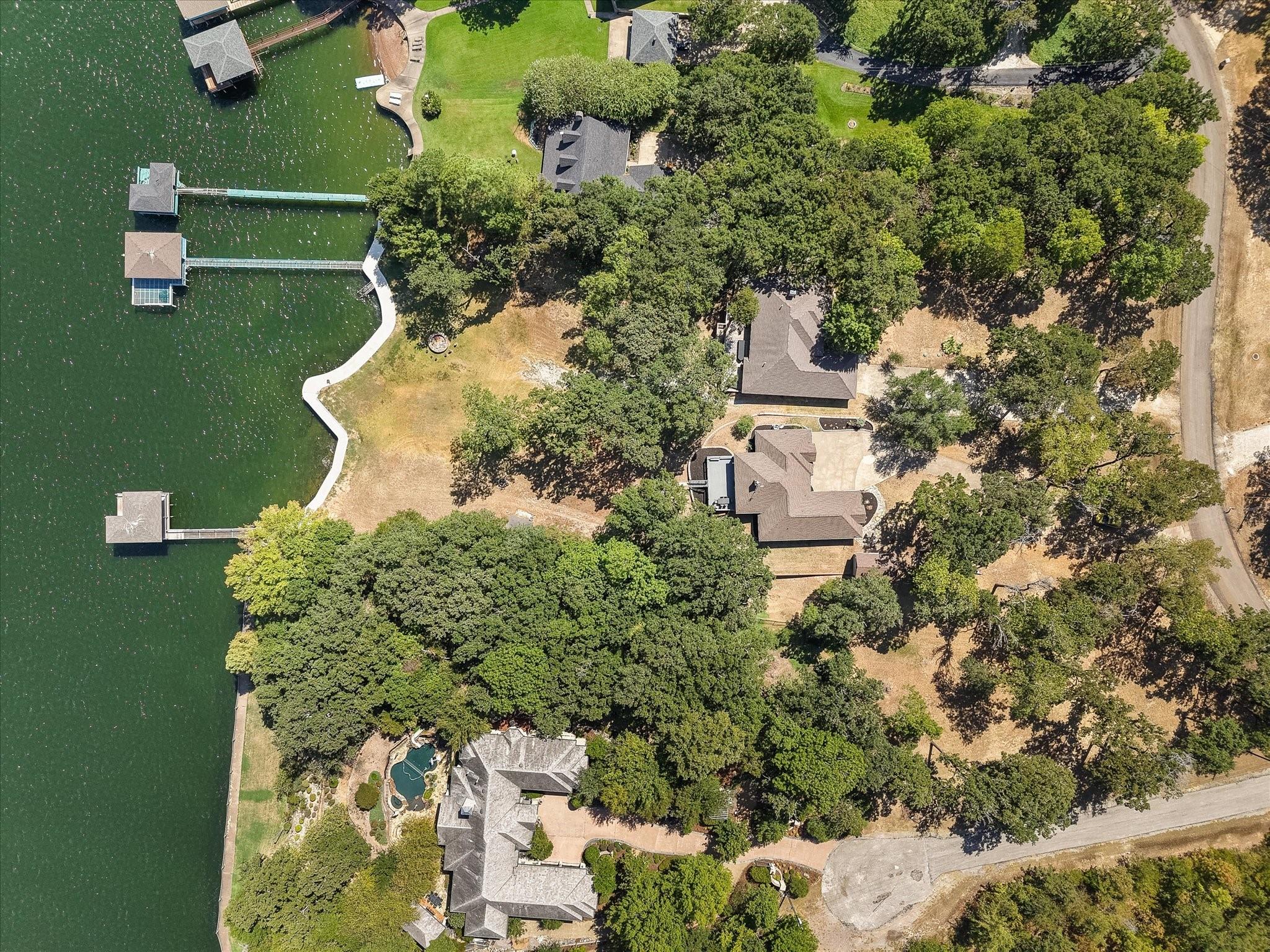 main property photo 35