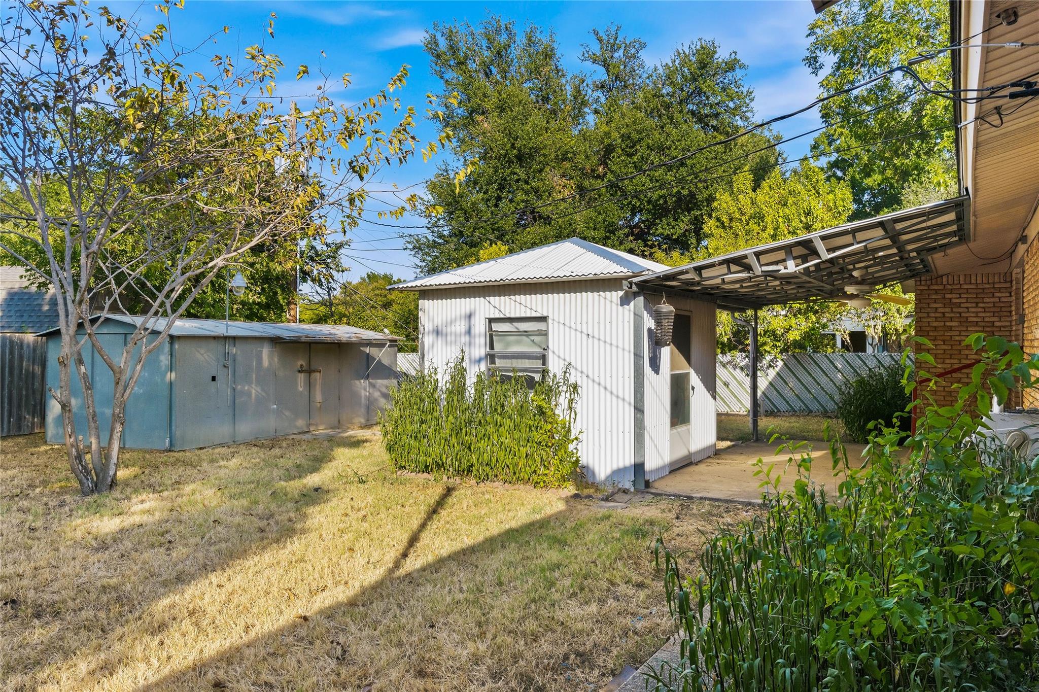 main property photo 27