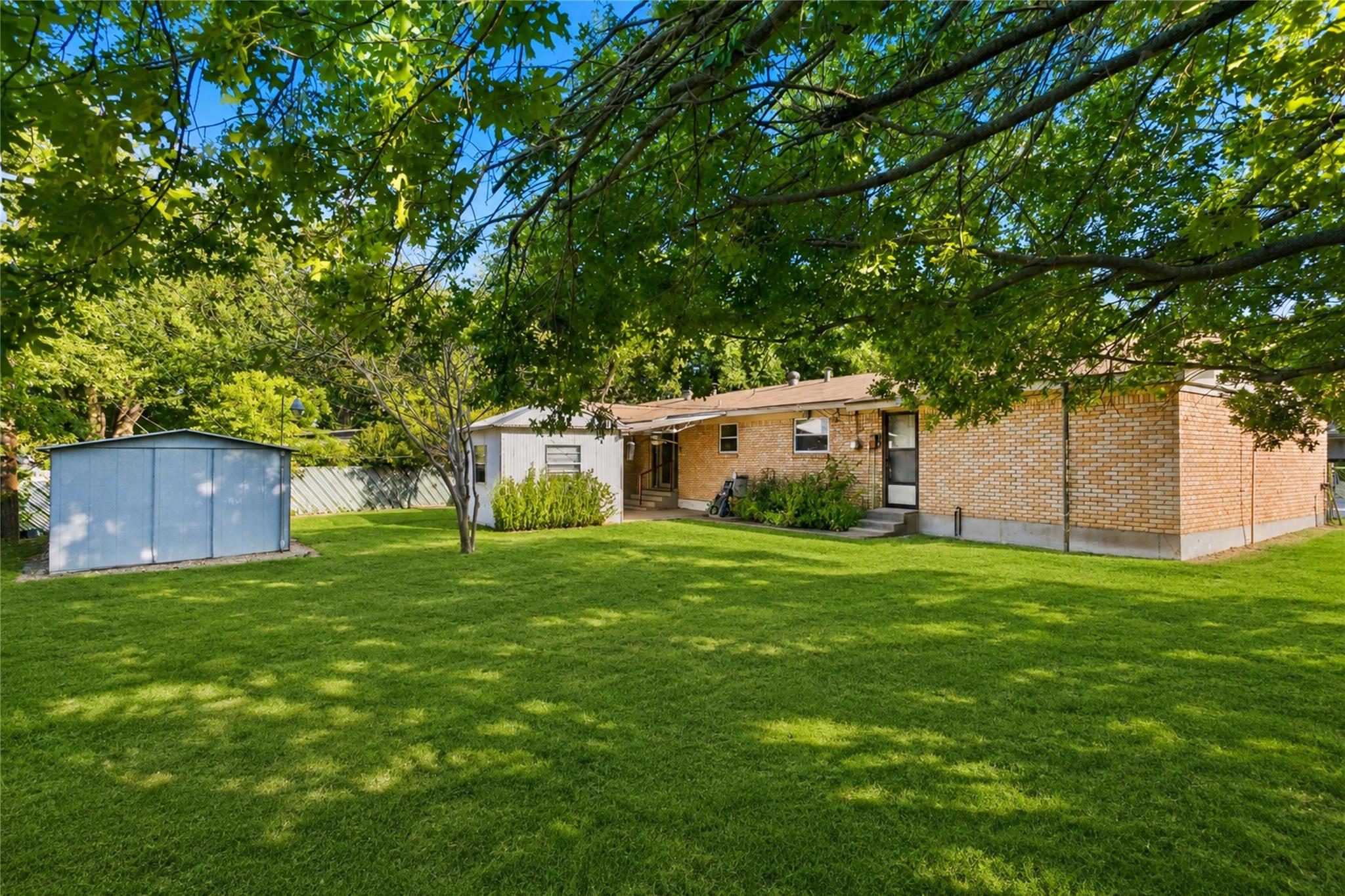 main property photo 29
