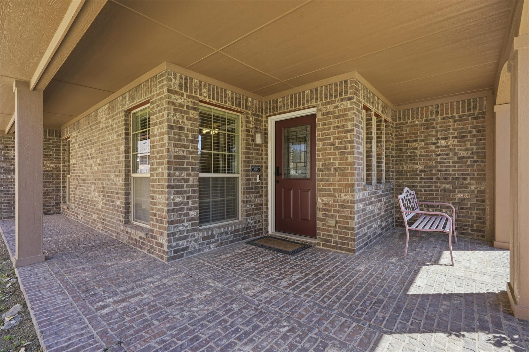 main property photo 3