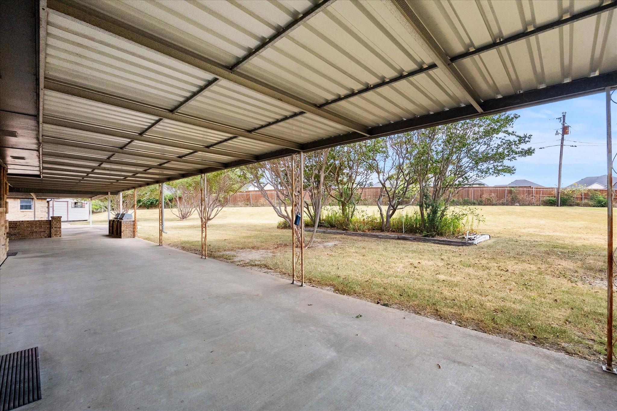 main property photo 27